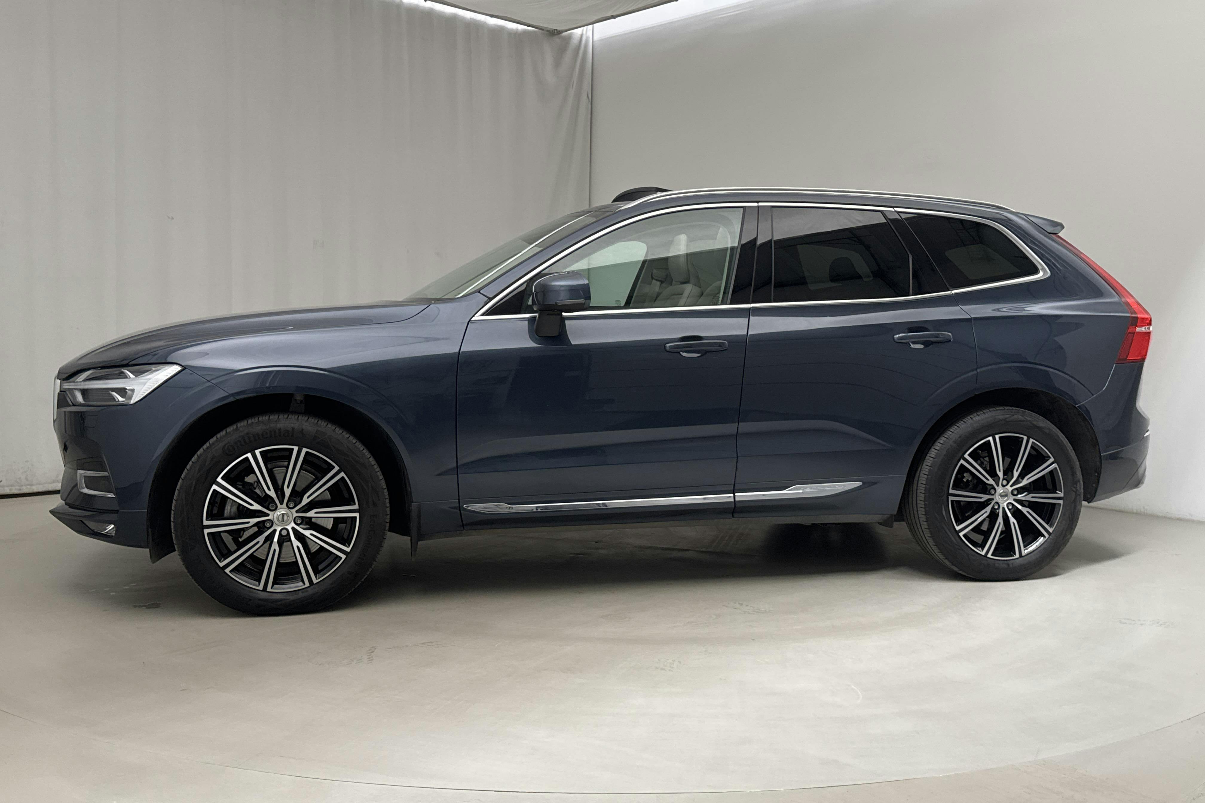 Volvo XC60 T5 AWD (250hk) - 4 130 mil - Automat - Dark Blue - 2020