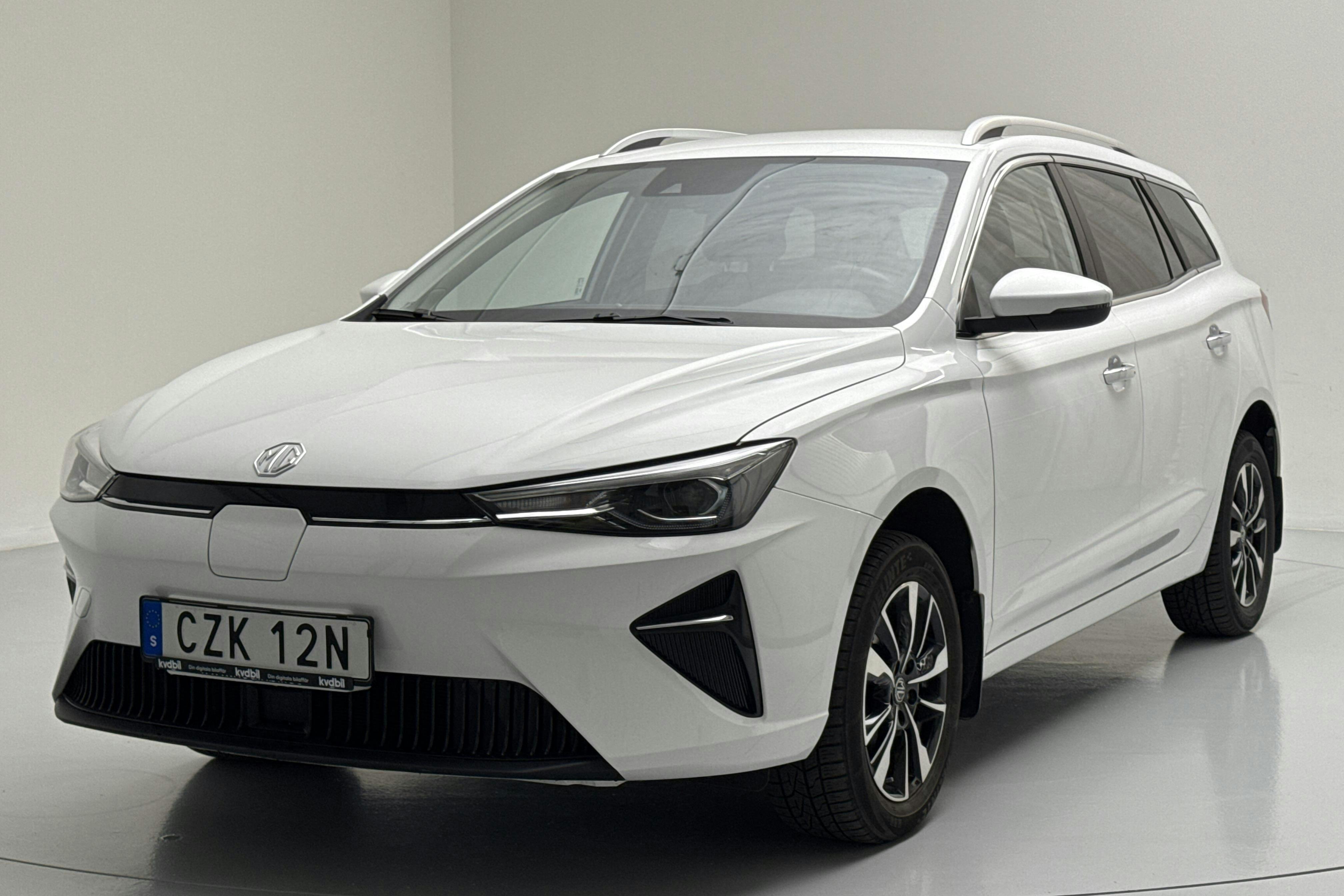 MG MG5 Standard Range 50kWh (177hk) - 28 350 km - Automatyczna - biały - 2022