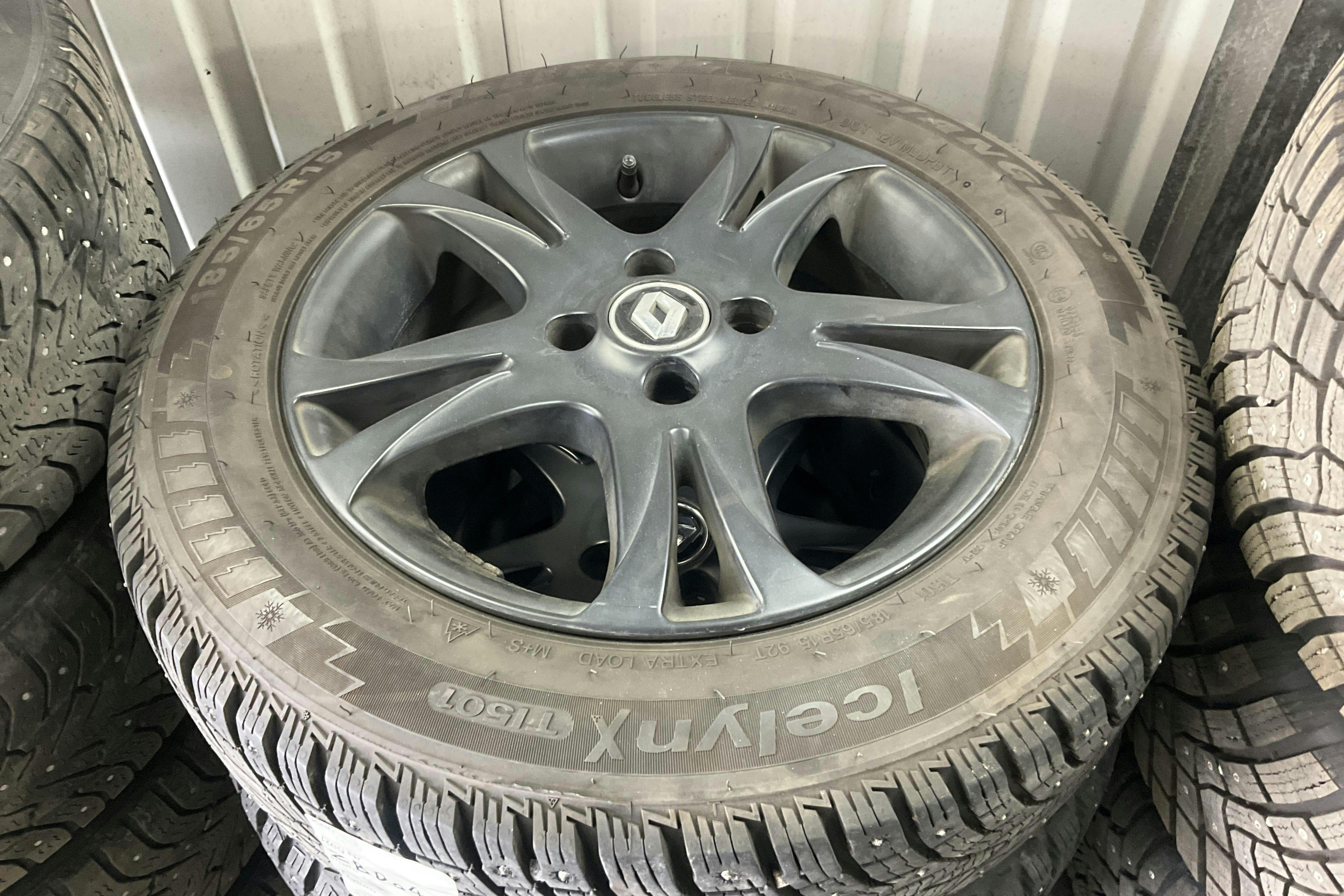 Renault Clio IV 0.9 TCe 90 5dr (90hk) - 4 329 mil - Manuell - silver - 2018