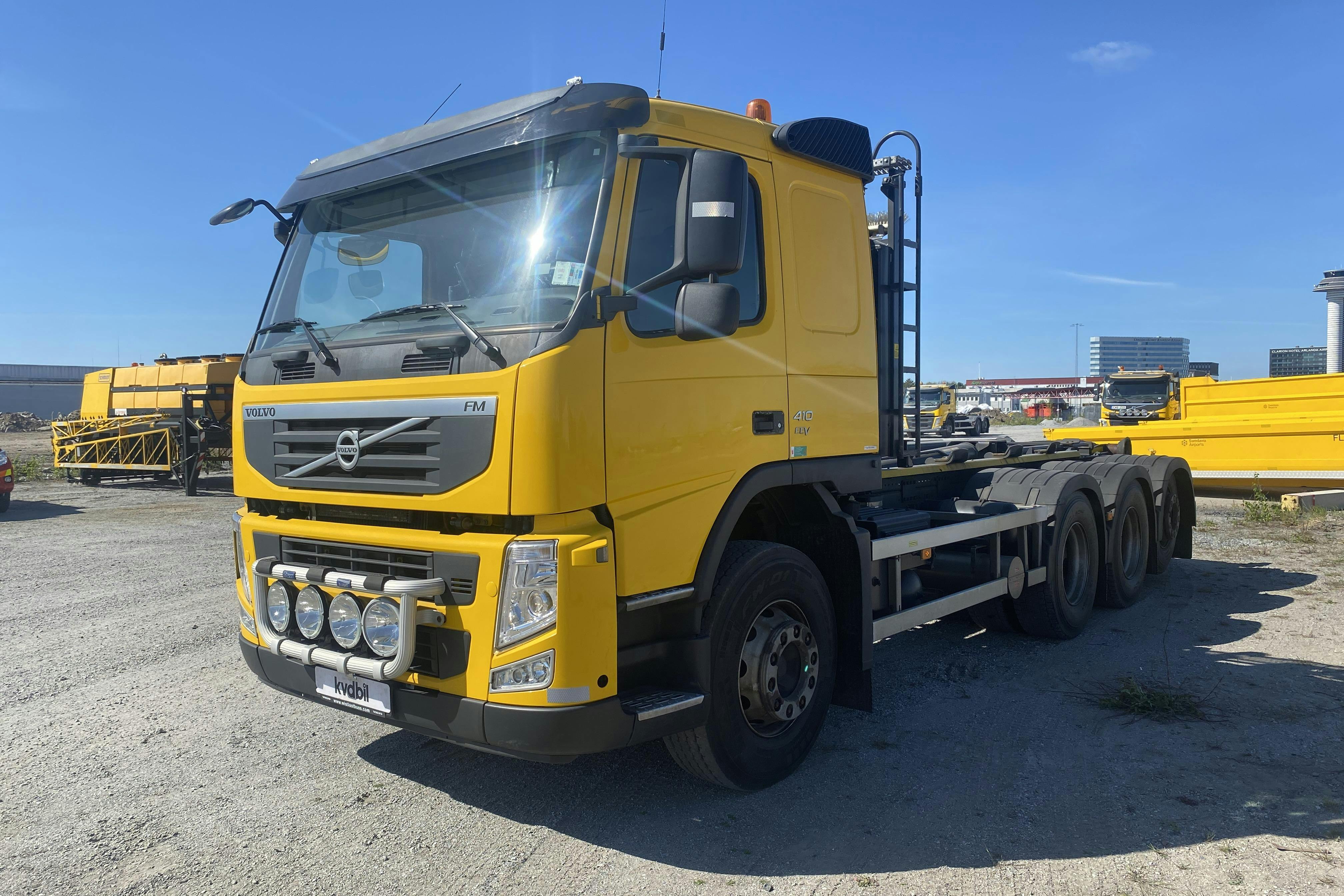 Volvo FM410 8x4 - 42 047 km - Automat - gul - 2012