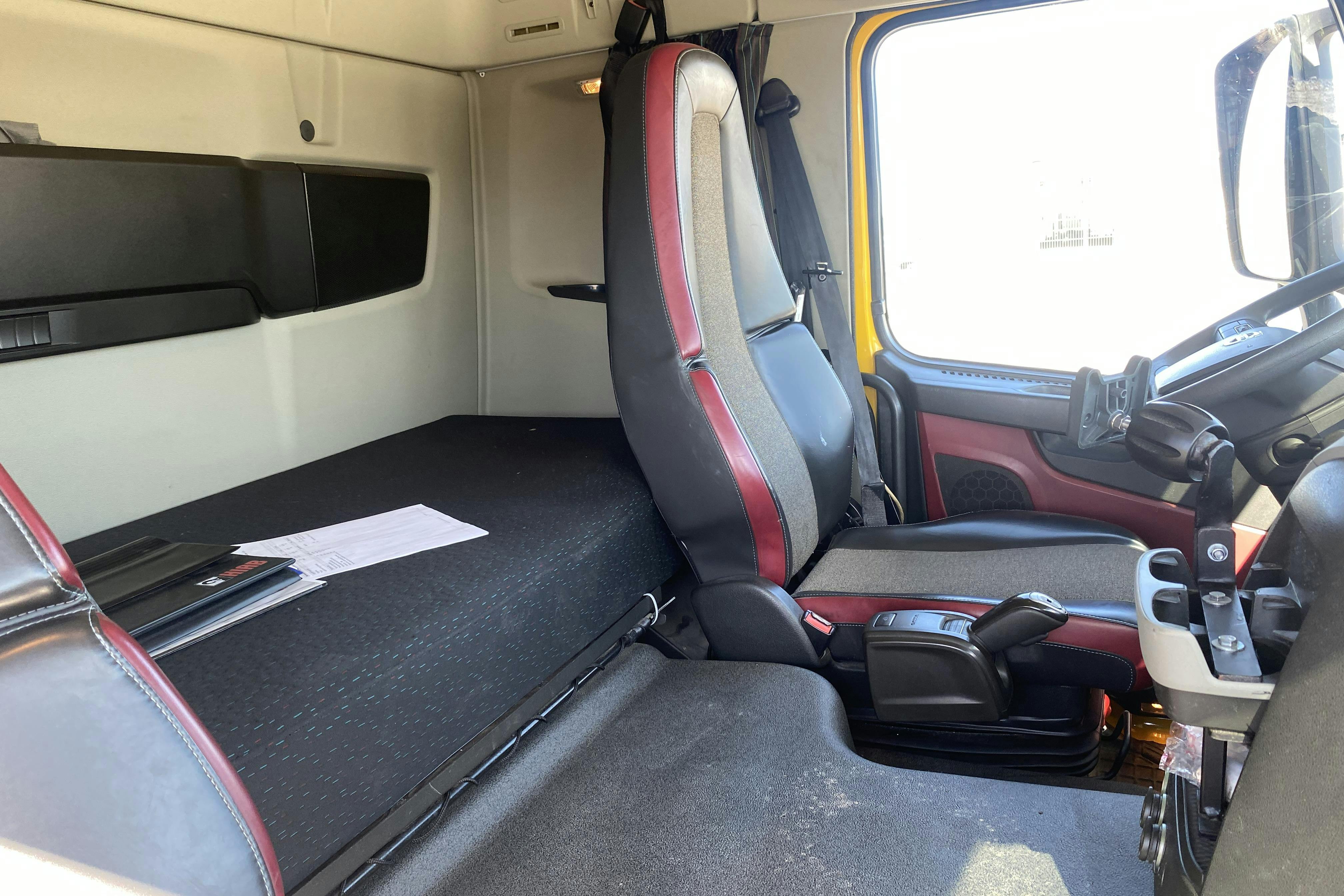 Volvo FM410 - 83 662 km - Automat - gul - 2014