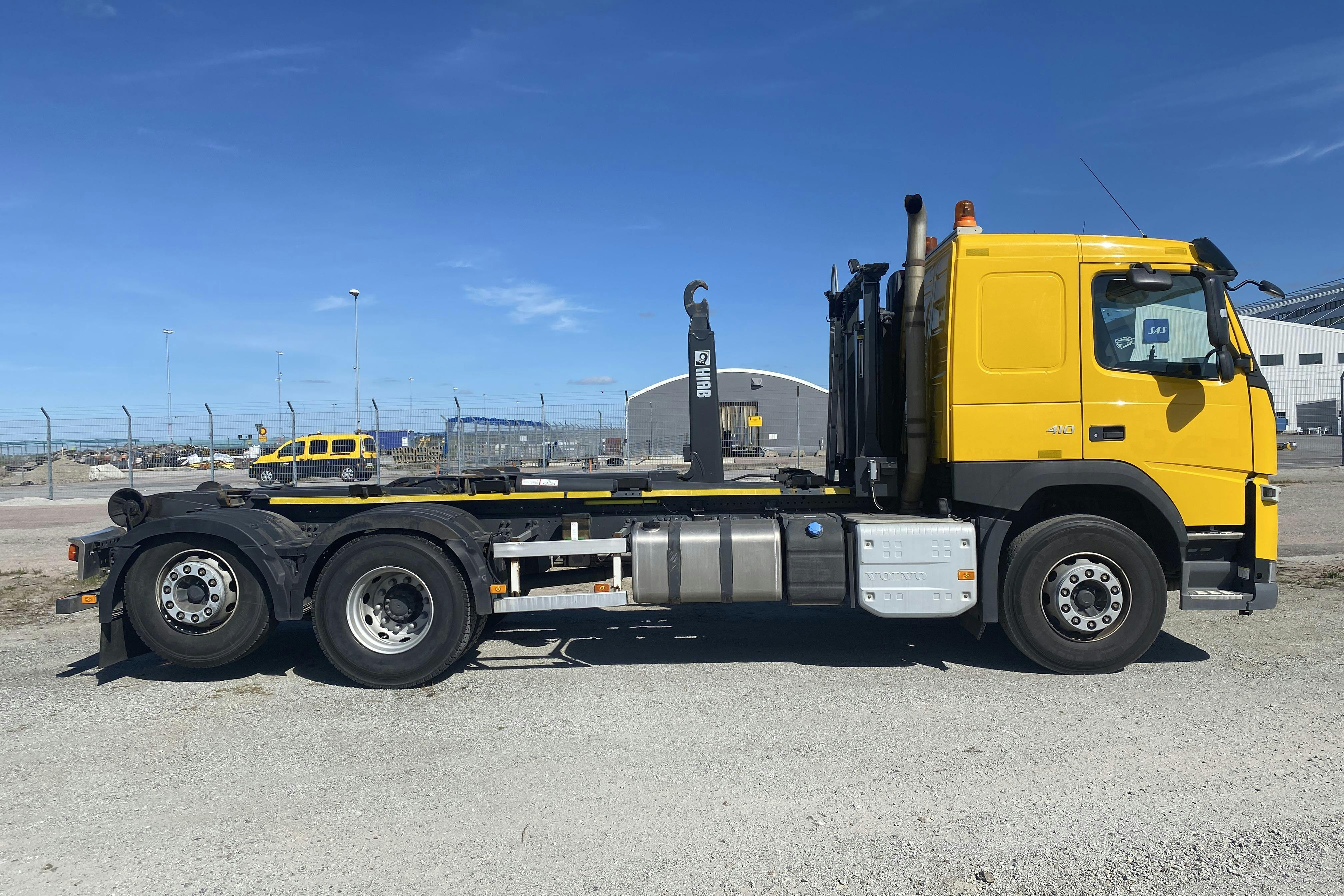 Volvo FM410 - 83 662 km - Automat - gul - 2014
