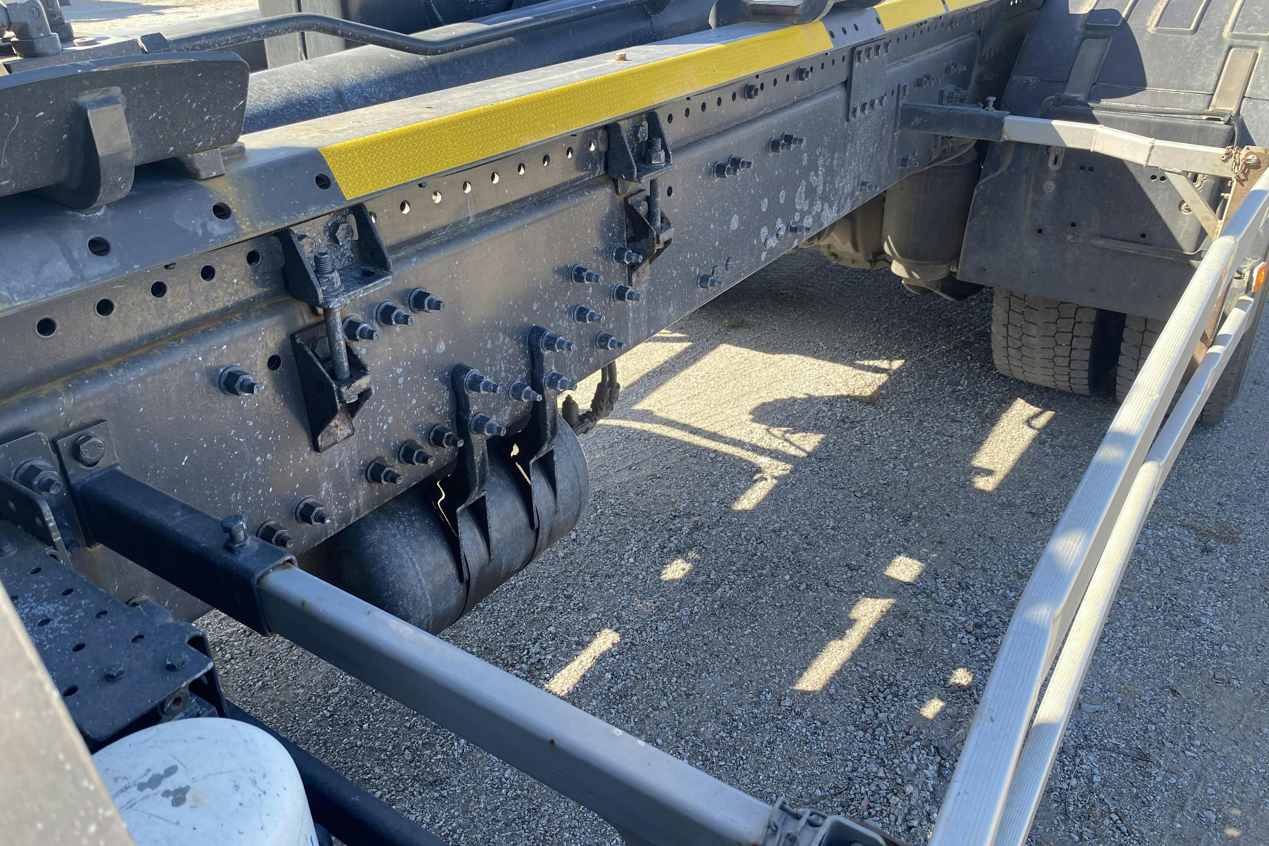 Volvo FM410 - 83 662 km - Automat - gul - 2014