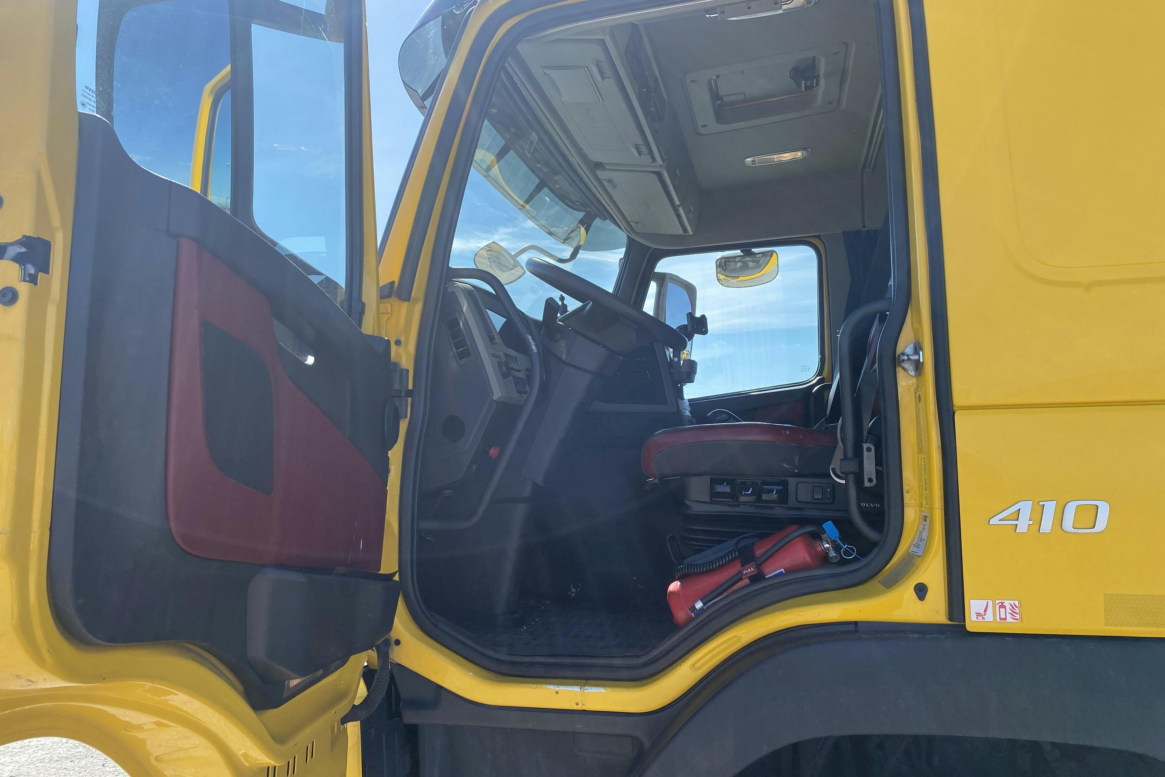 Volvo FM410 - 83 662 km - Automat - gul - 2014