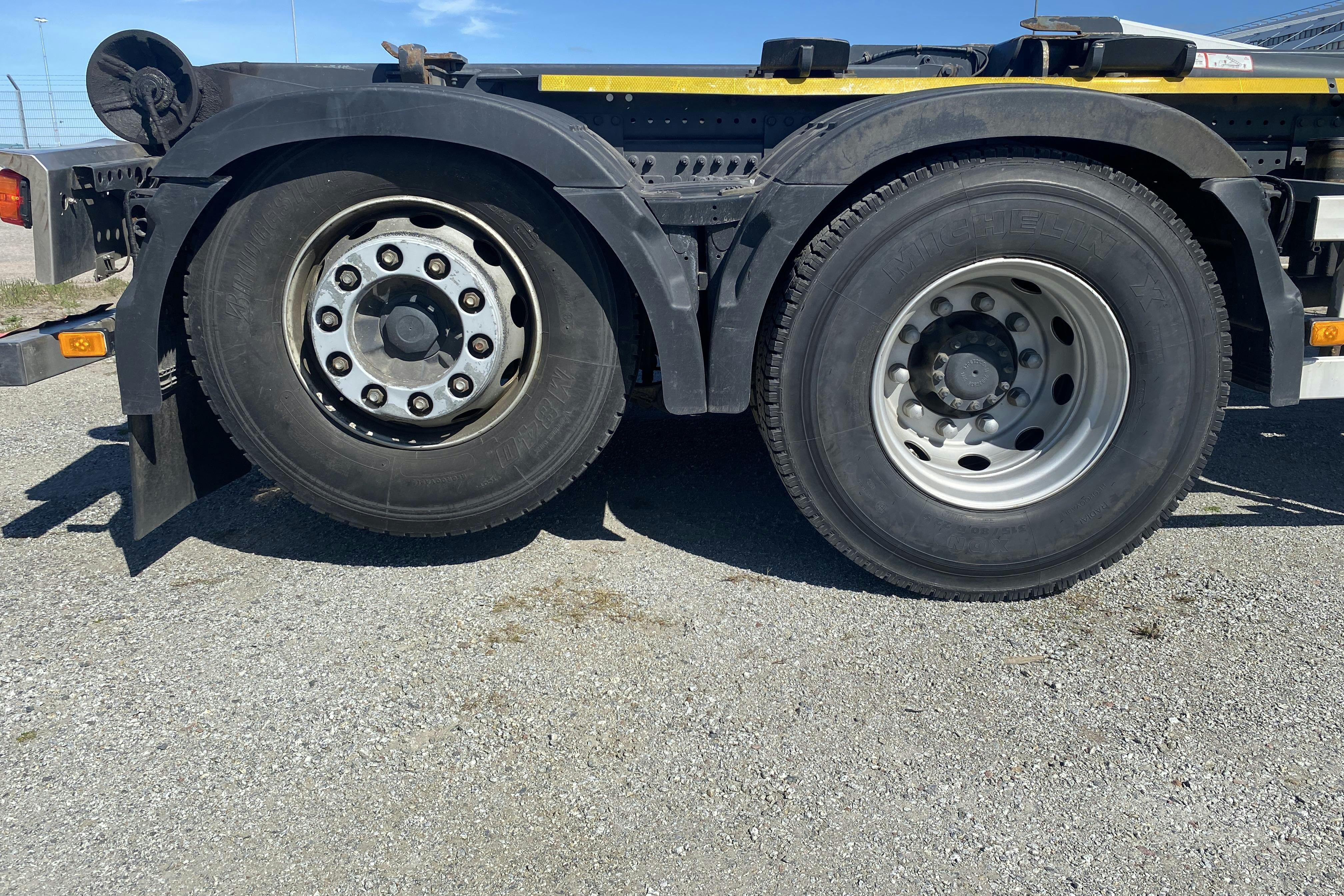 Volvo FM410 - 83 662 km - Automat - gul - 2014