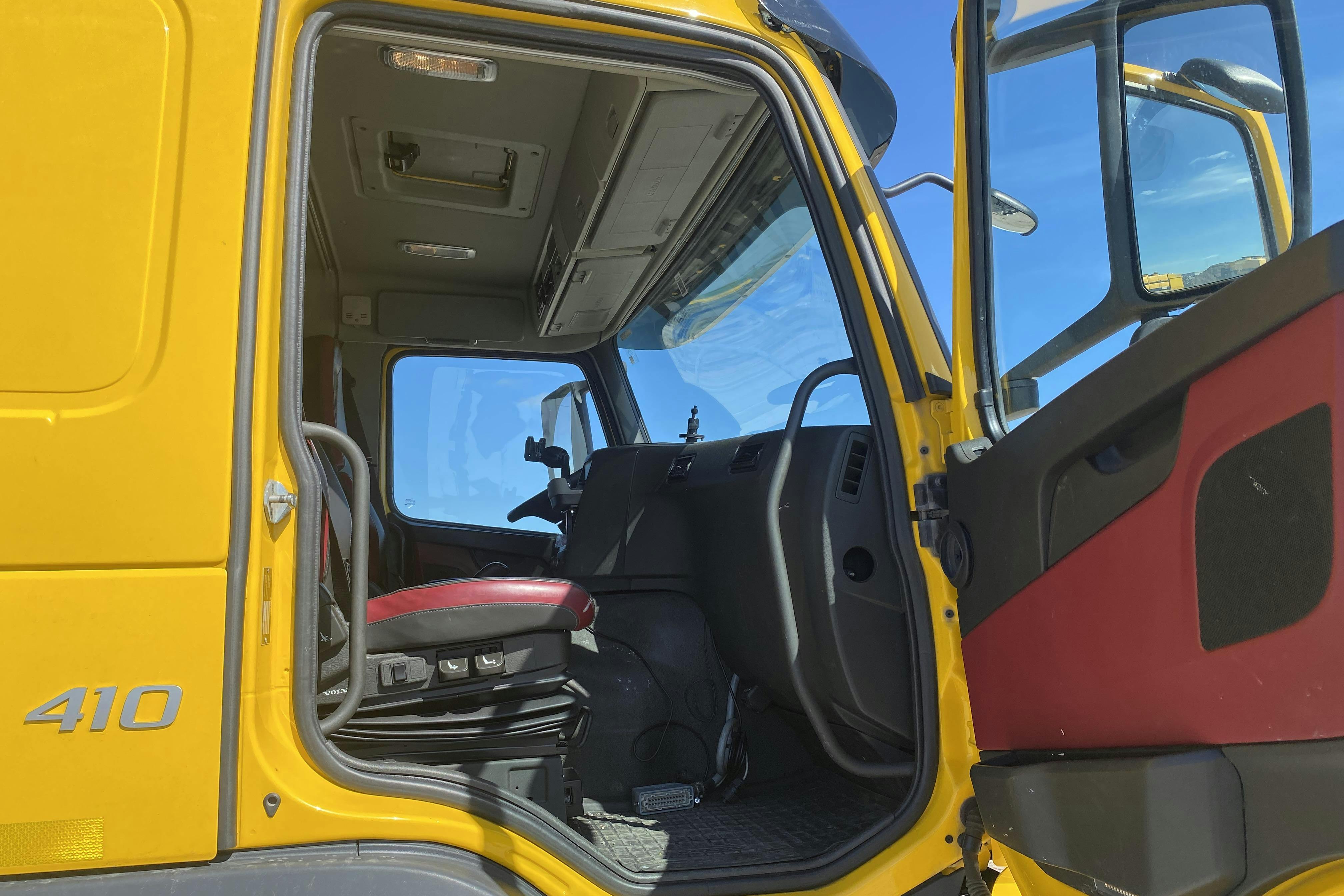 Volvo FM410 - 83 662 km - Automat - gul - 2014