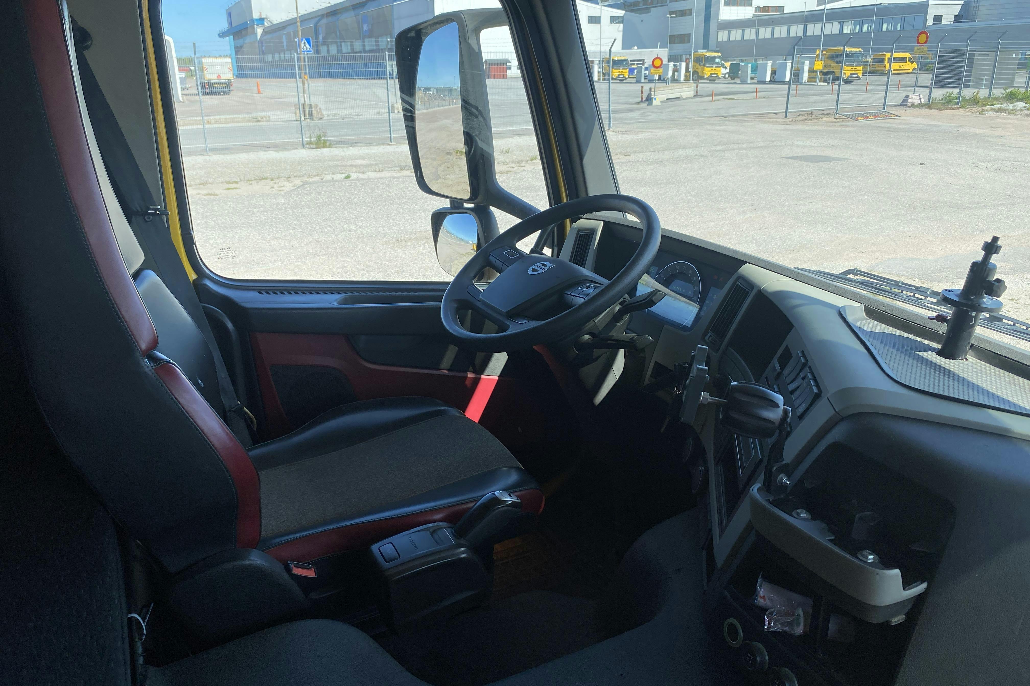 Volvo FM410 - 83 662 km - Automat - gul - 2014