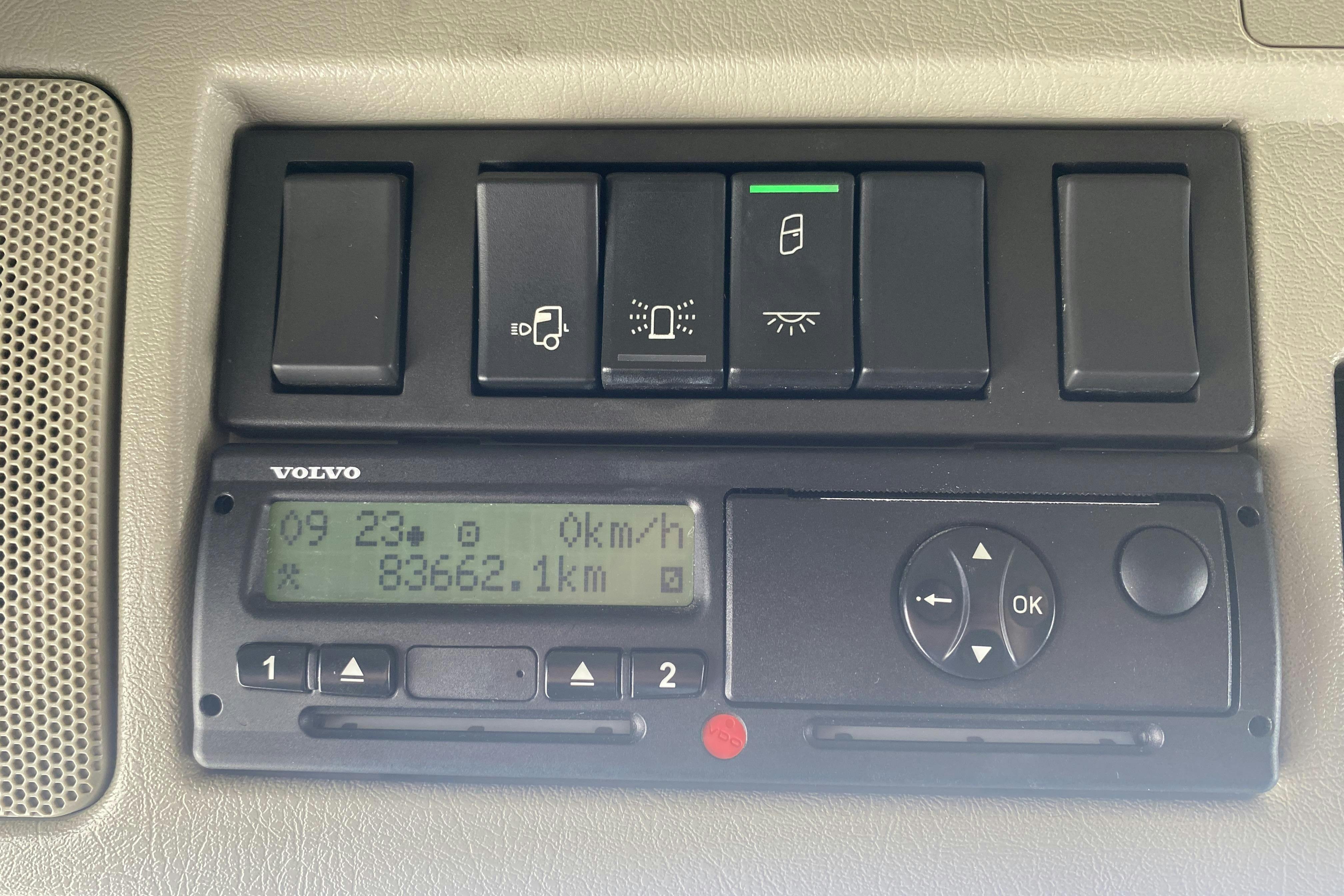Volvo FM410 - 83 662 km - Automat - gul - 2014