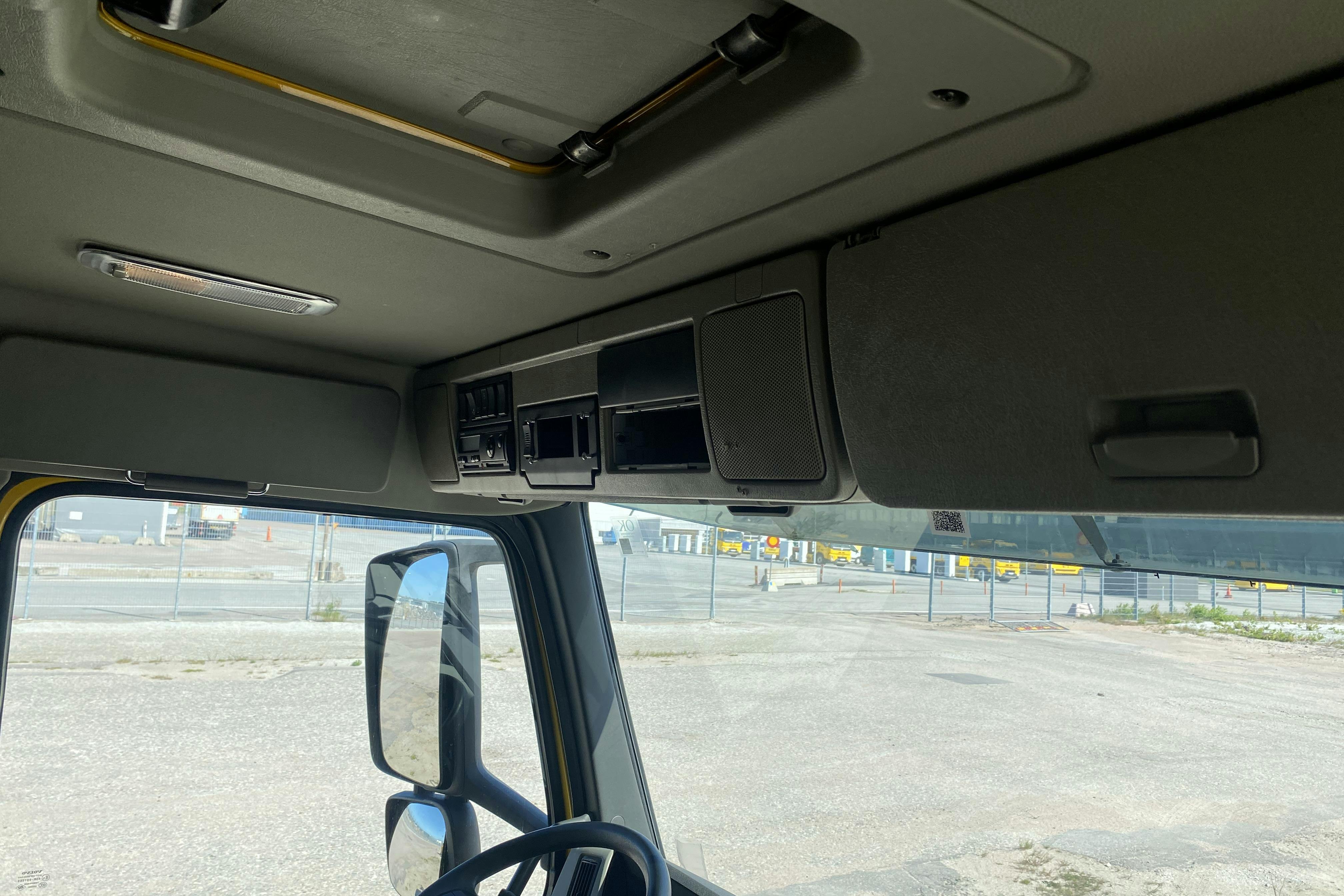 Volvo FM410 - 83 662 km - Automat - gul - 2014