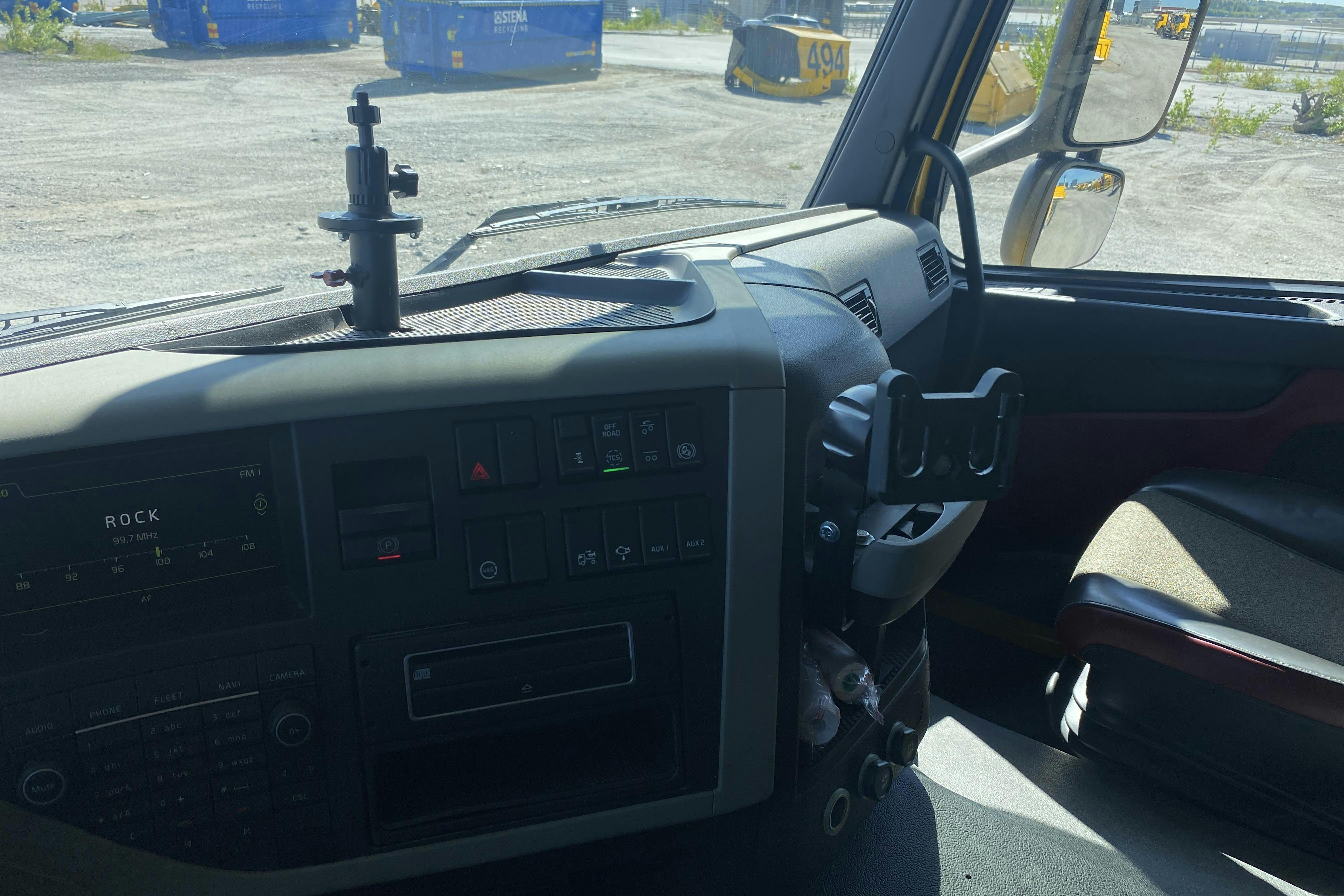 Volvo FM410 - 83 662 km - Automat - gul - 2014