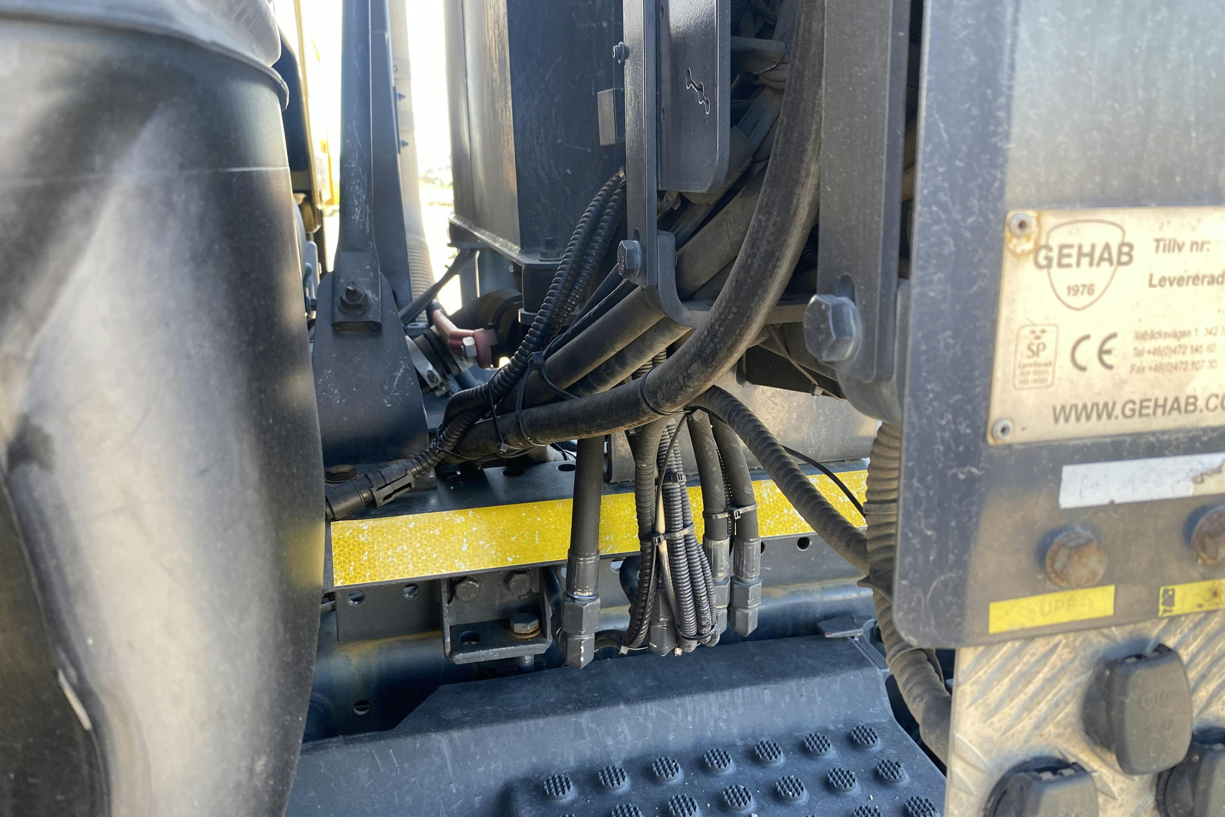 Volvo FM410 - 83 662 km - Automat - gul - 2014