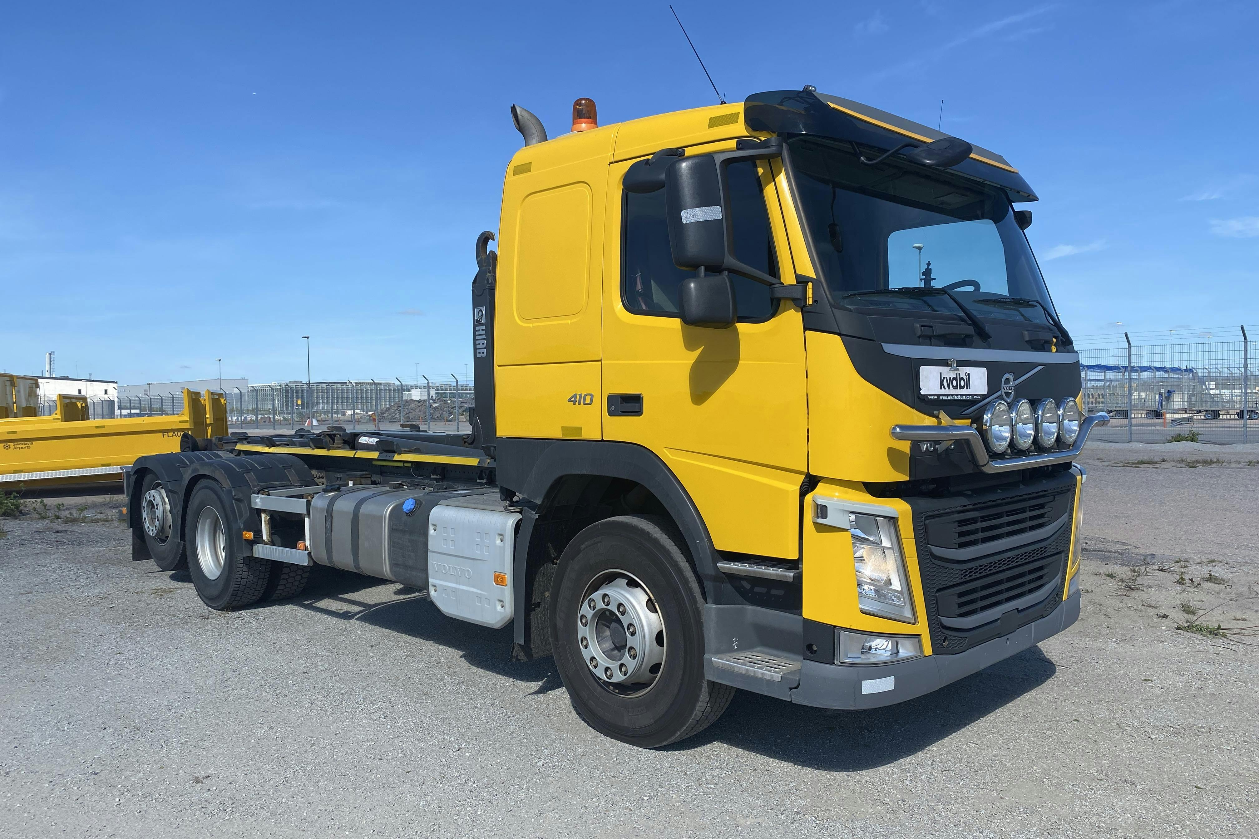 Volvo FM410 - 83 662 km - Automat - gul - 2014