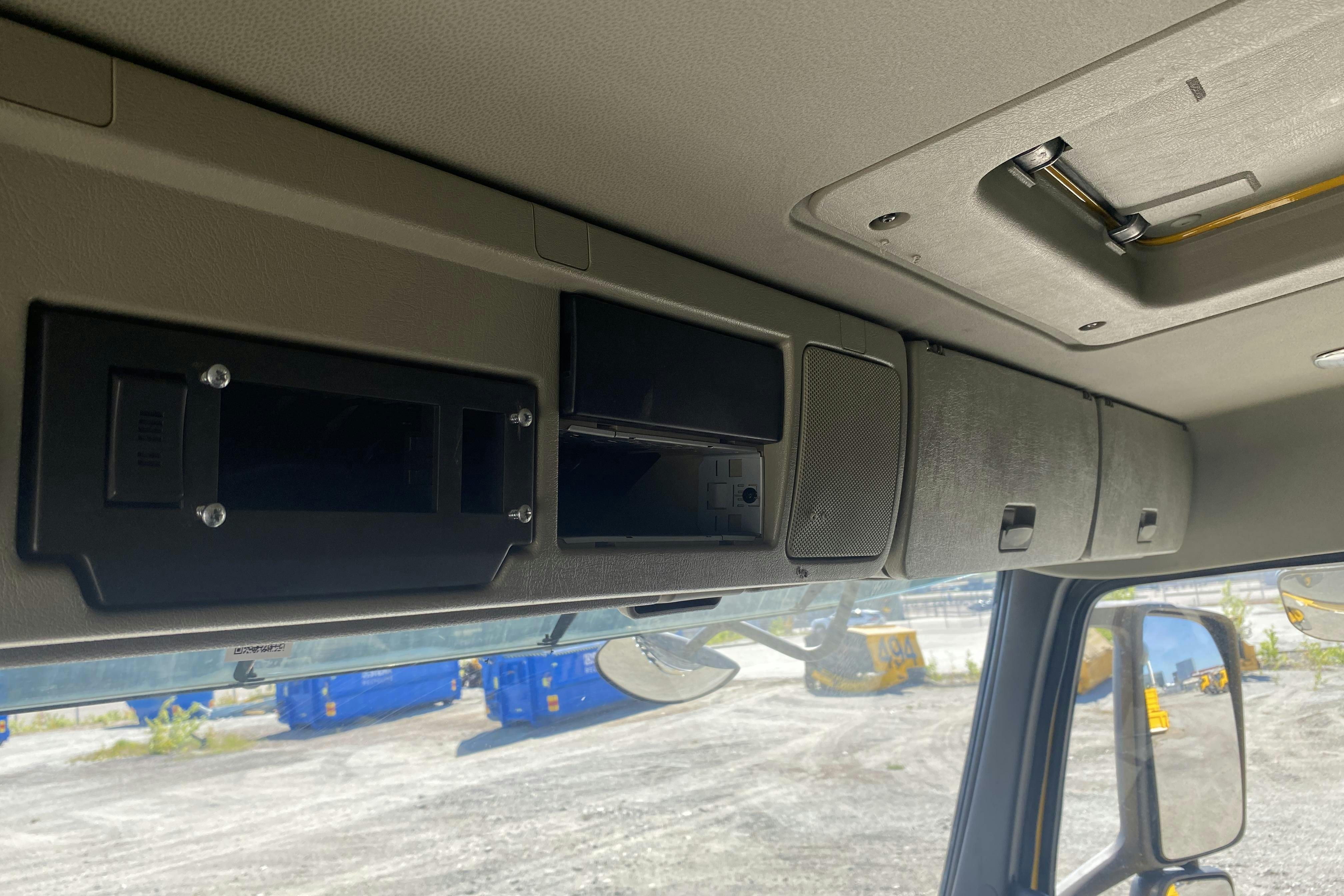 Volvo FM410 - 83 662 km - Automat - gul - 2014