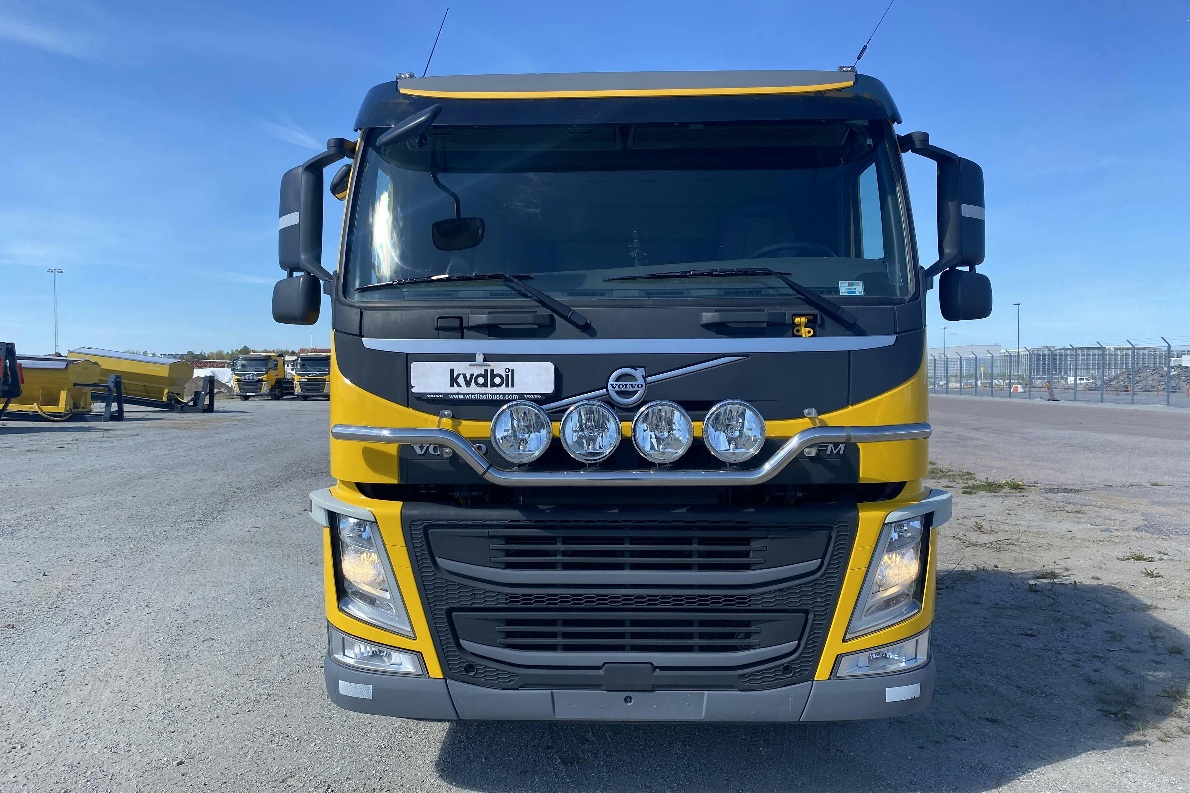 Volvo FM410 - 83 662 km - Automat - gul - 2014