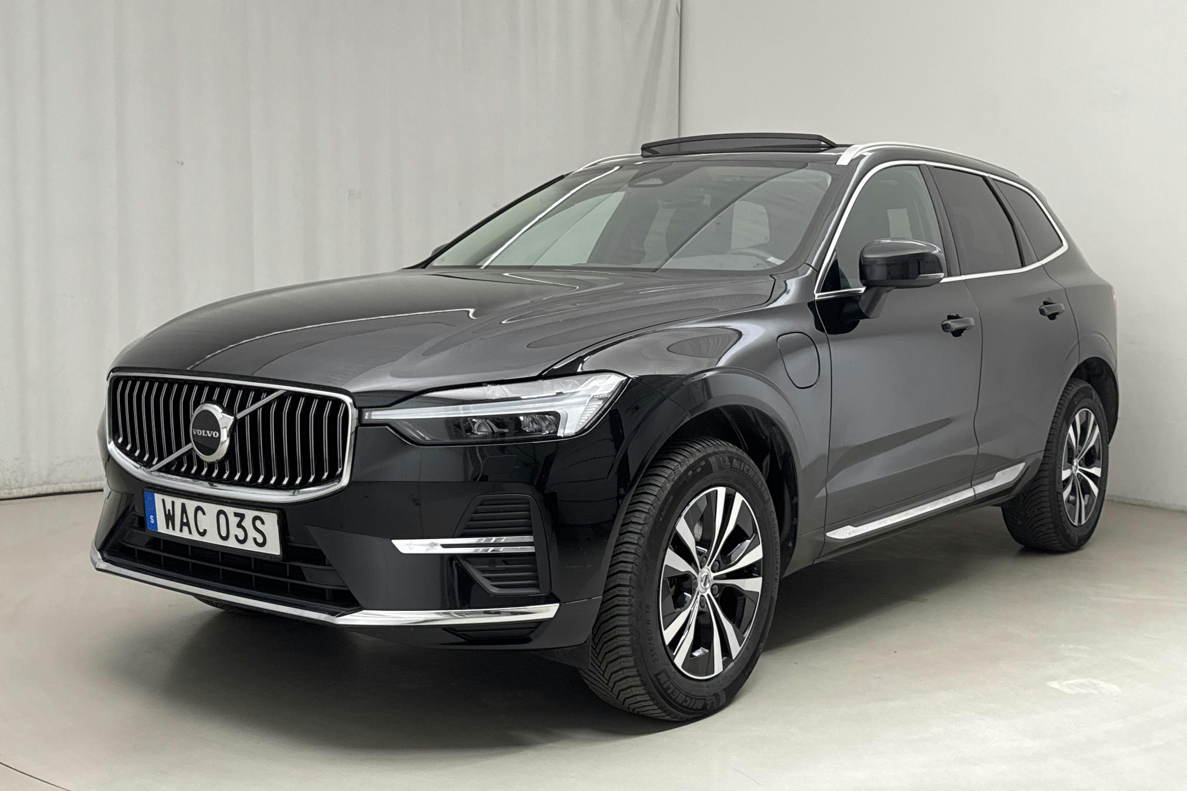 Volvo XC60 T6 AWD Recharge (350hk) - 51 830 km - Automatic - black - 2023