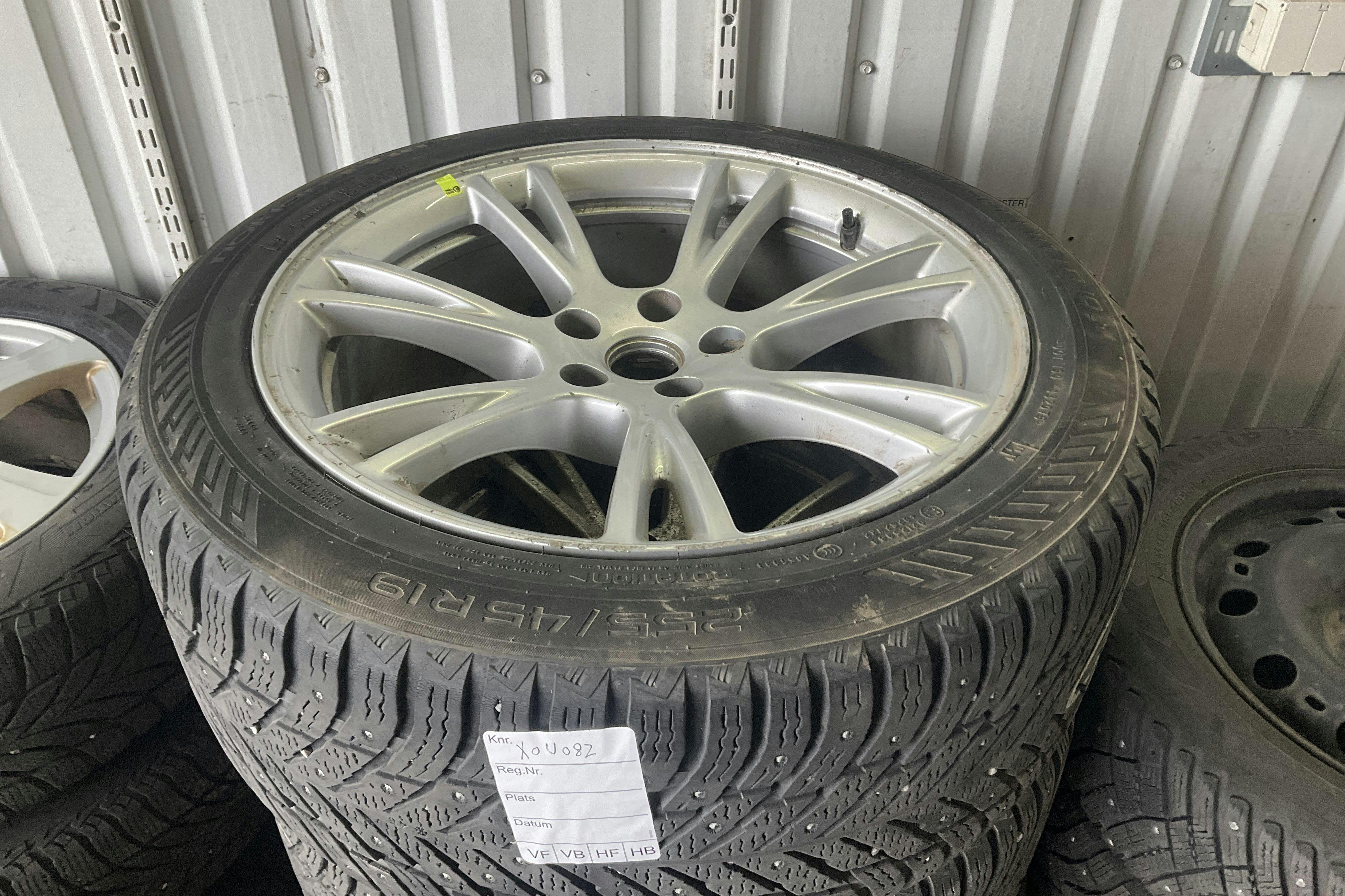 Tesla Model Y Long Range Dual Motor AWD - 10 034 mil - Automat - grå - 2022