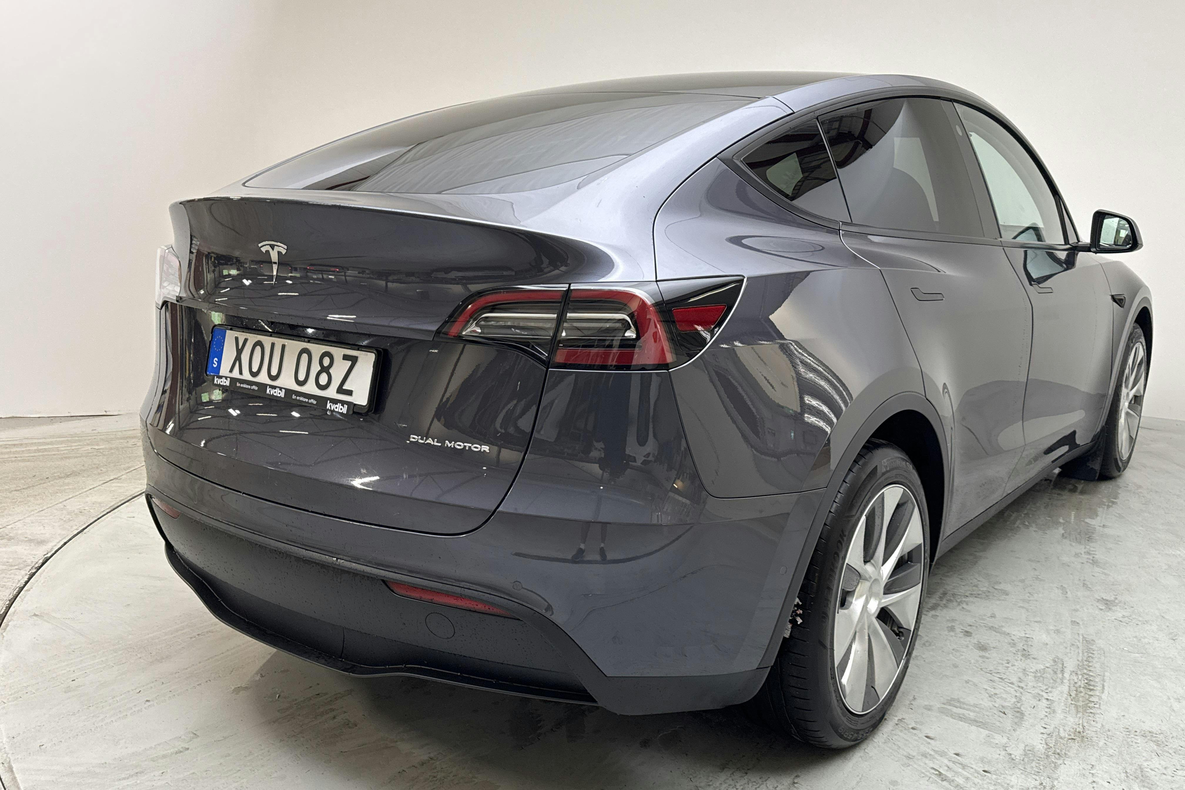 Tesla Model Y Long Range Dual Motor AWD - 10 034 mil - Automat - grå - 2022