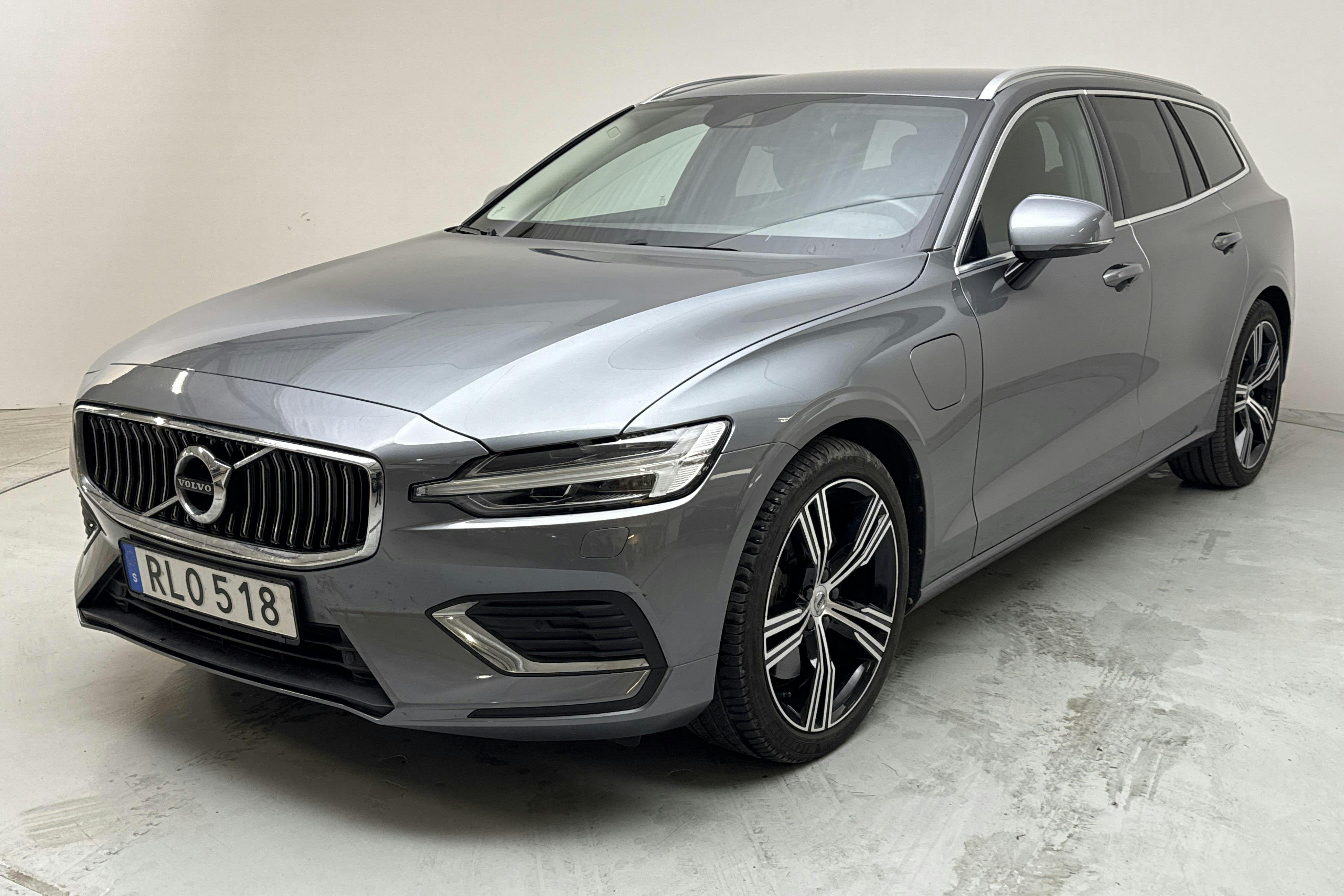 Volvo V60 T6 AWD Twin Engine (340hk) - 44 430 km - Automatyczna - szary - 2021