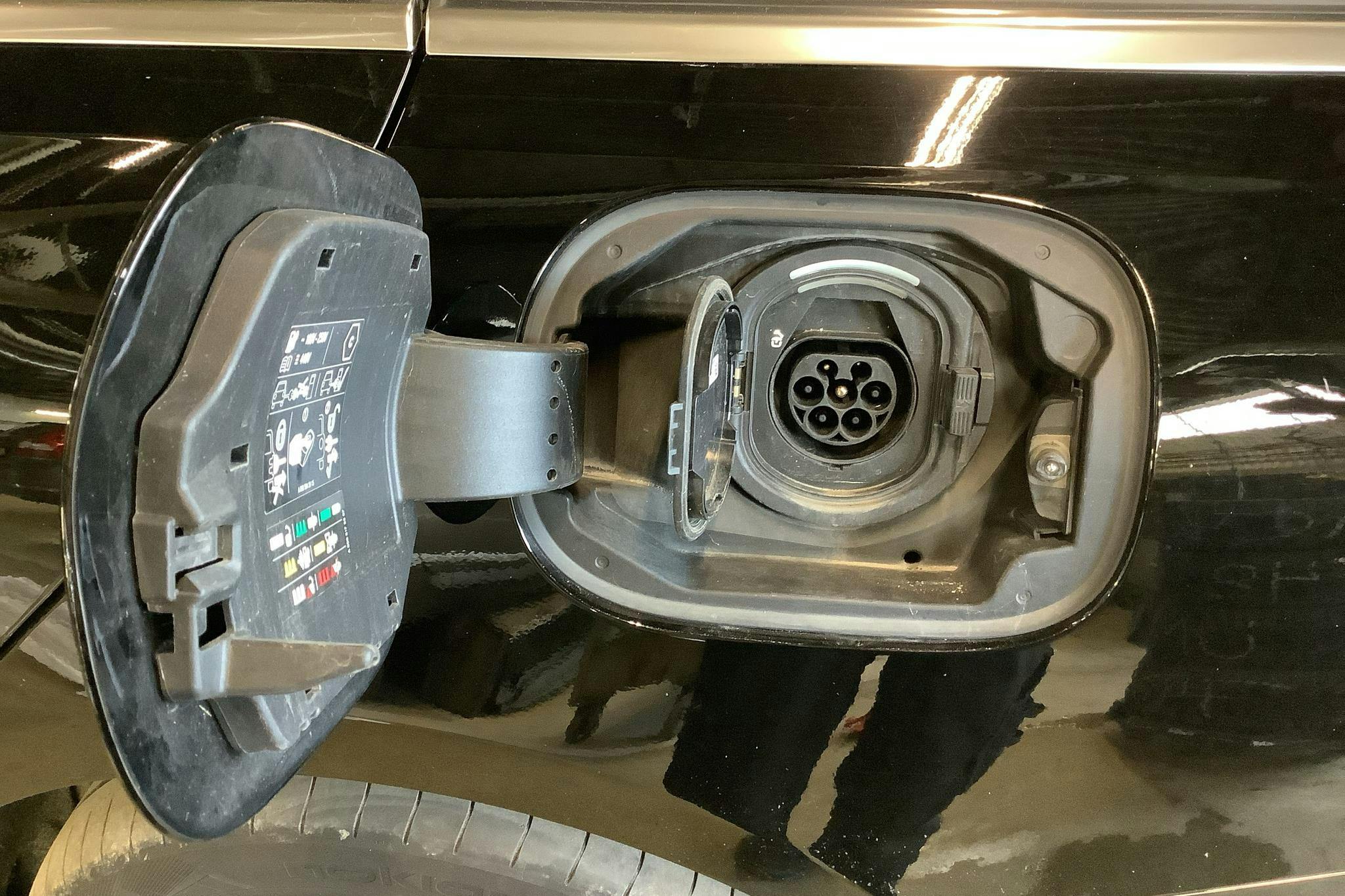 Mercedes C 300 e Kombi S206 (333hk) - 11 853 mil - Automat - svart - 2023