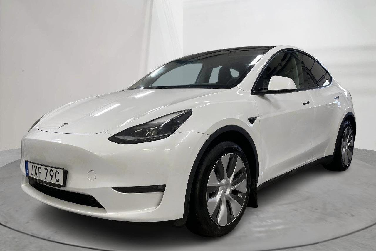 Tesla Model Y Long Range Dual Motor AWD - 7 400 mil - Automat - vit - 2024