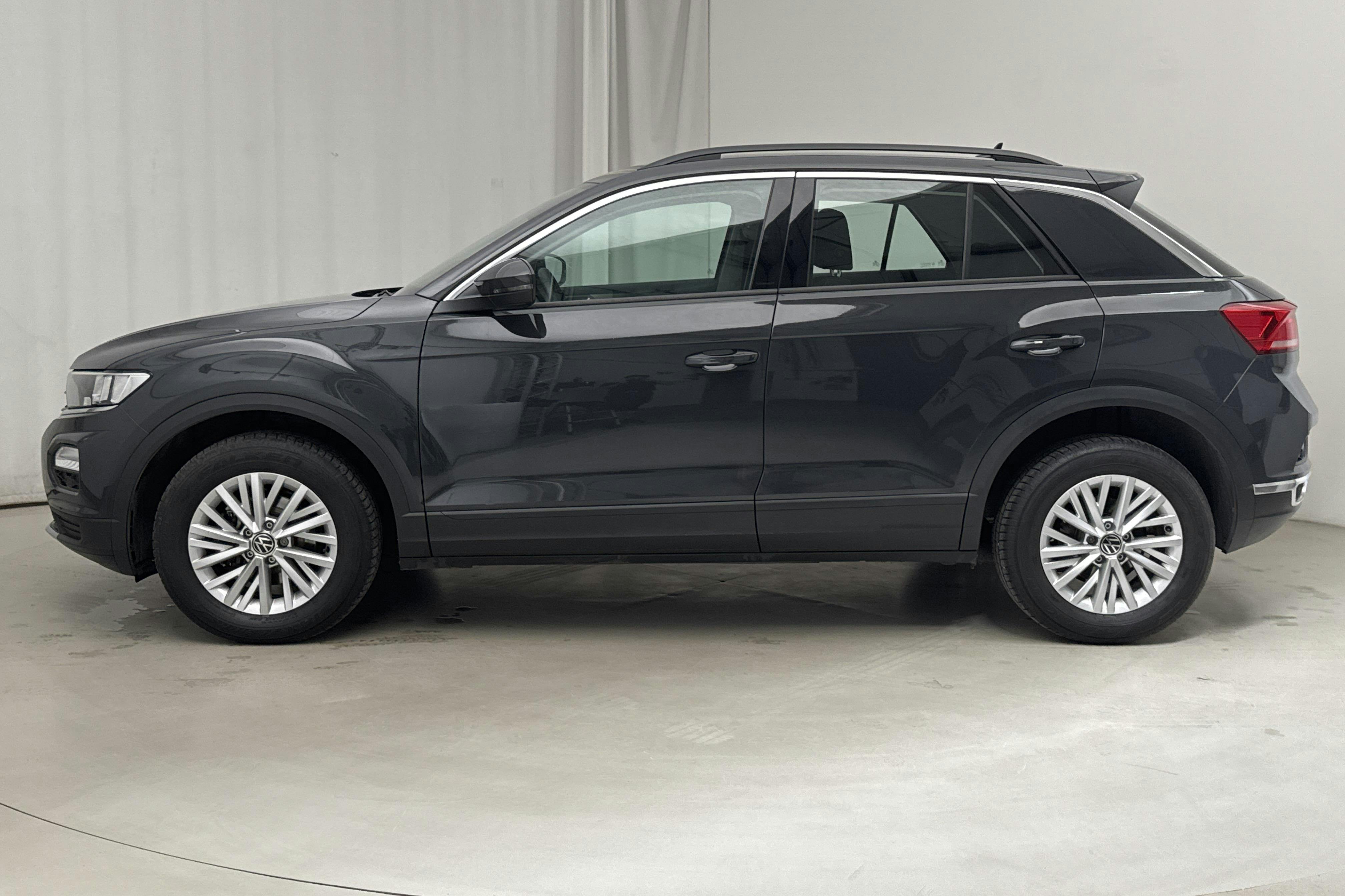 VW T-Roc 1.5 TSI (150hk) - 592 mil - Automat - grå - 2022