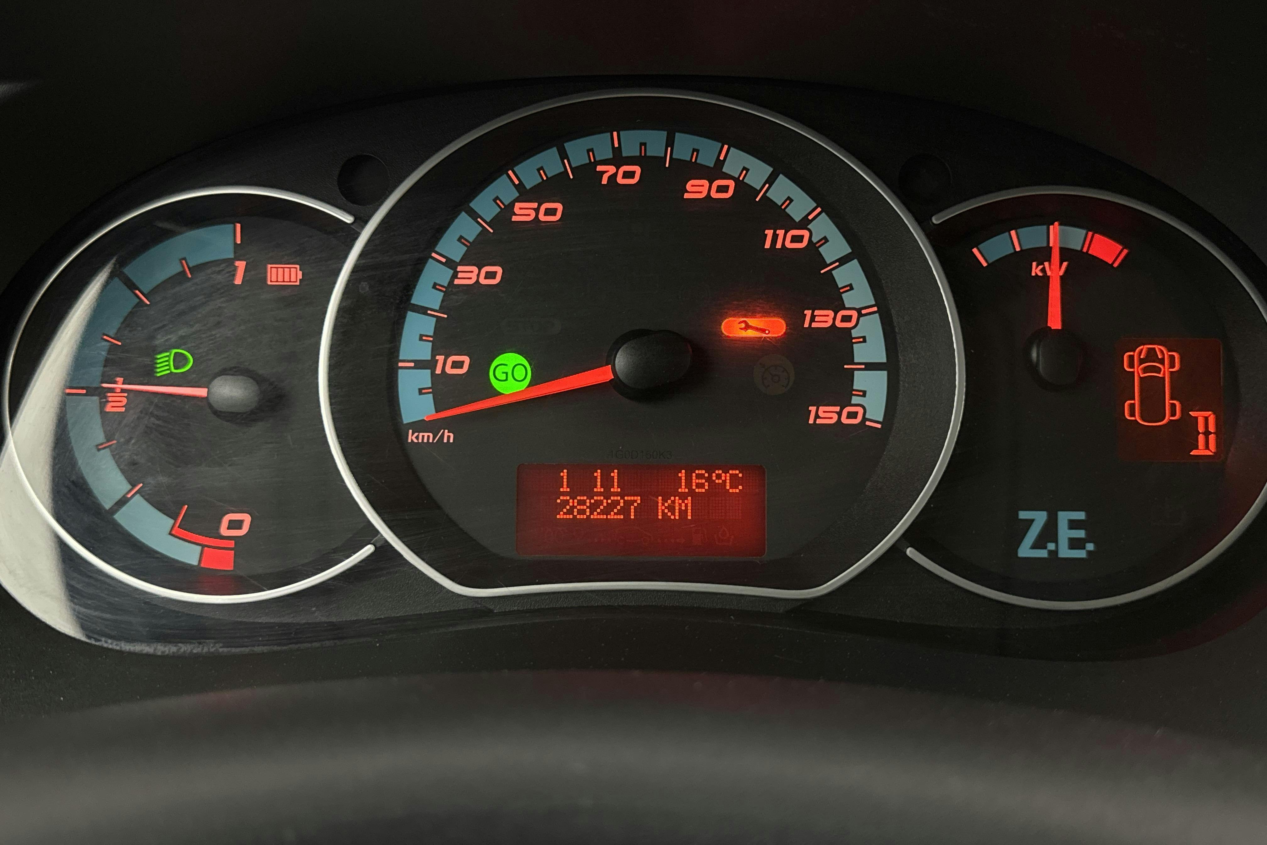 Renault Kangoo II Z.E. 22 kWh Maxi (60hk) - 2 823 mil - Automat - vit - 2014