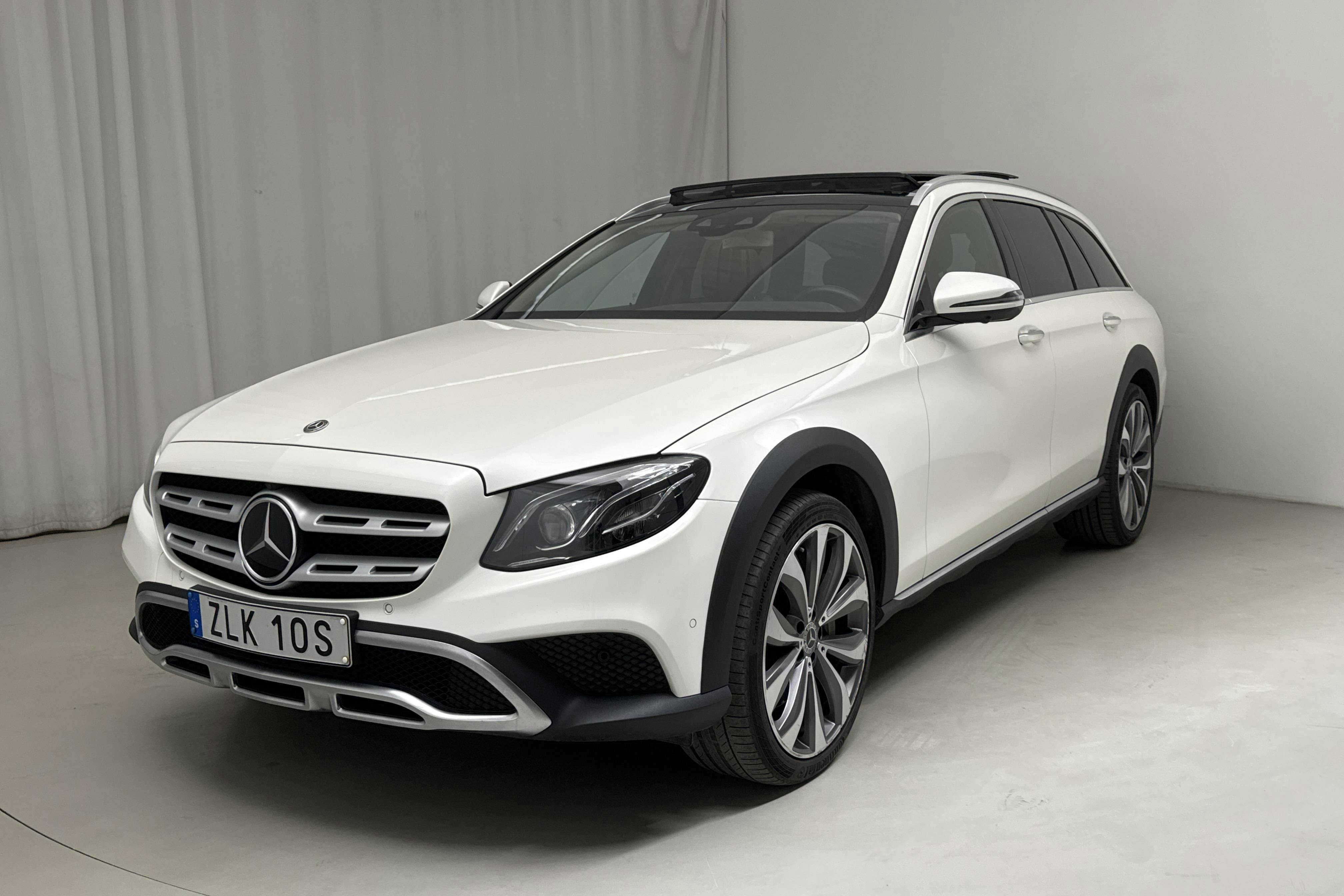 Mercedes E 400 d Kombi 4MATIC All-Terrain S213 (340hk) - 8 861 mil - Automat - vit - 2020