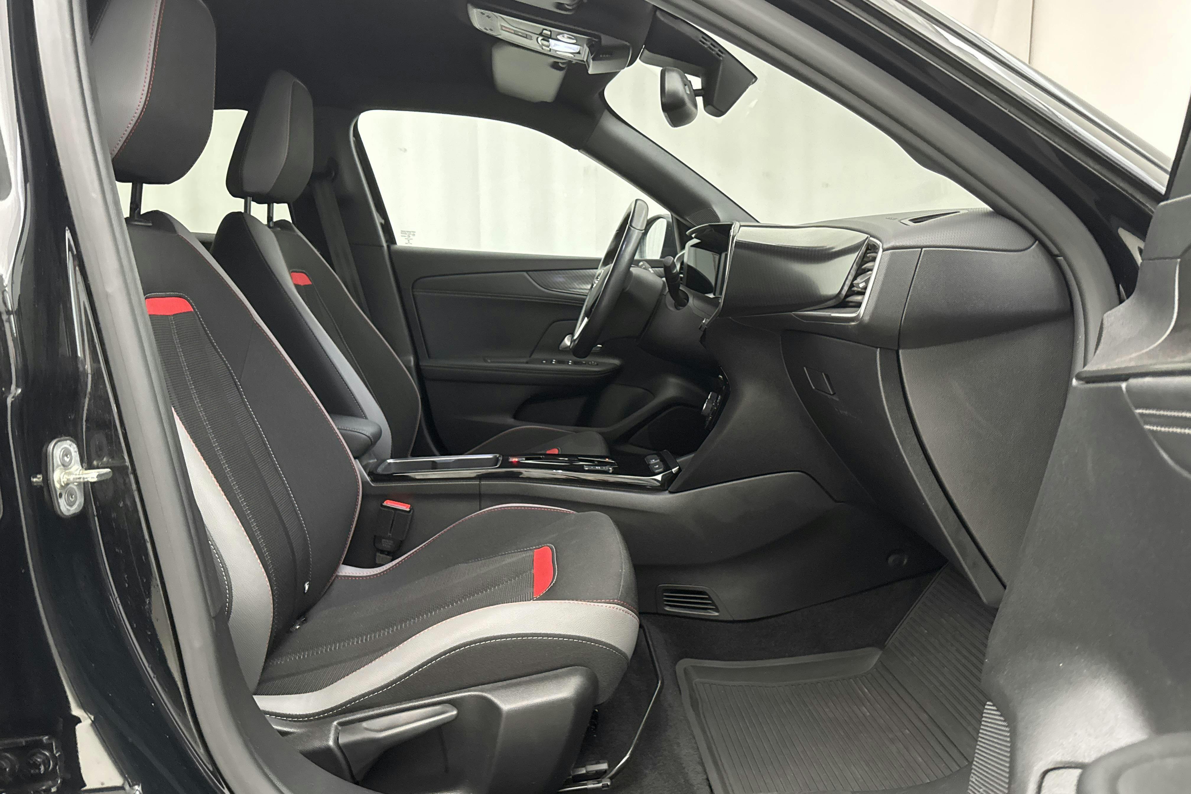 Opel Mokka-e (136hk) - 5 844 mil - Automat - svart - 2021