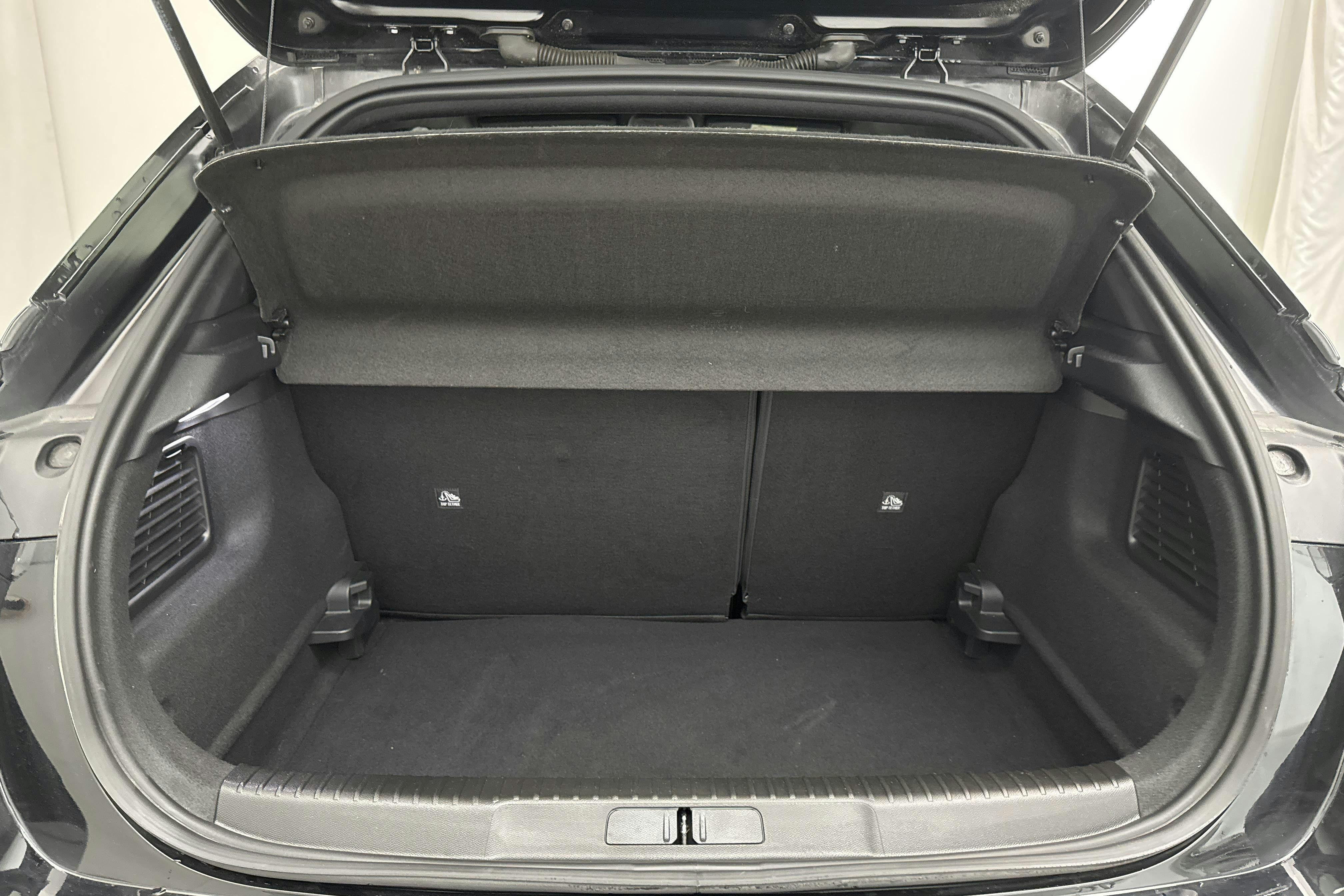 Opel Mokka-e (136hk) - 5 844 mil - Automat - svart - 2021