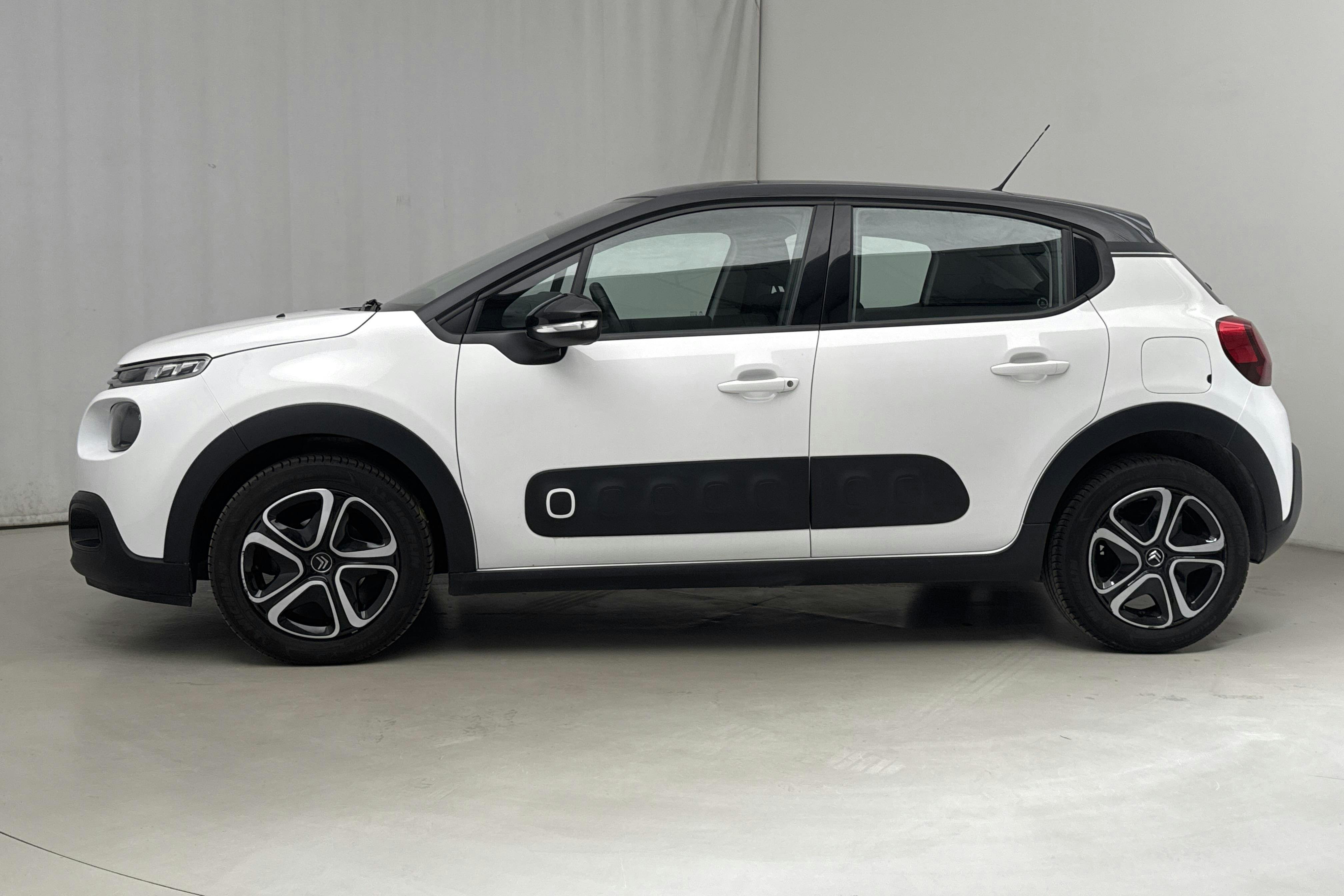 Citroën C3 PureTech (110hk) - 3 961 mil - Automat - vit - 2019