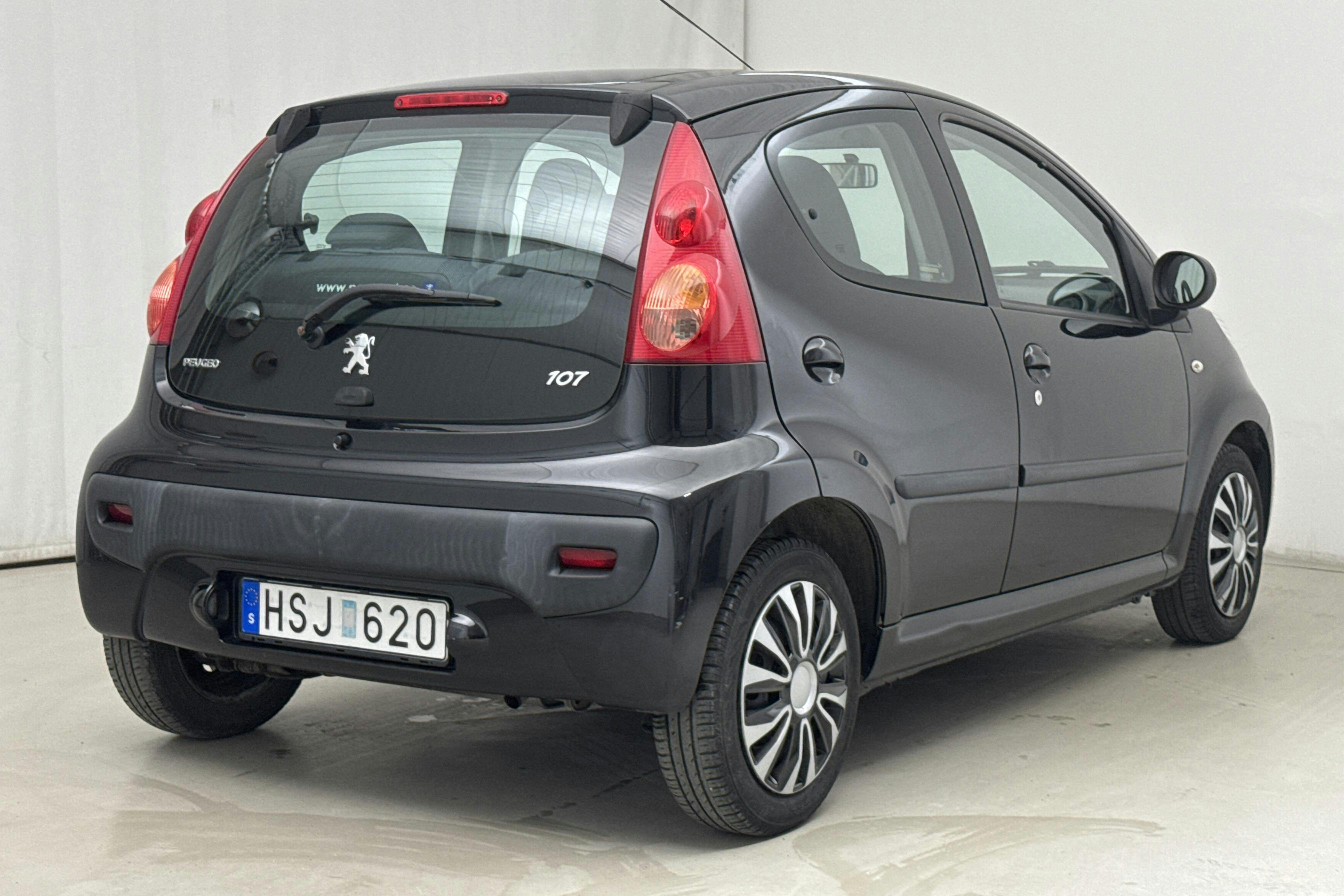 Peugeot 107 1.0 5dr (68hk) - 6 705 mil - Manuell - svart - 2009