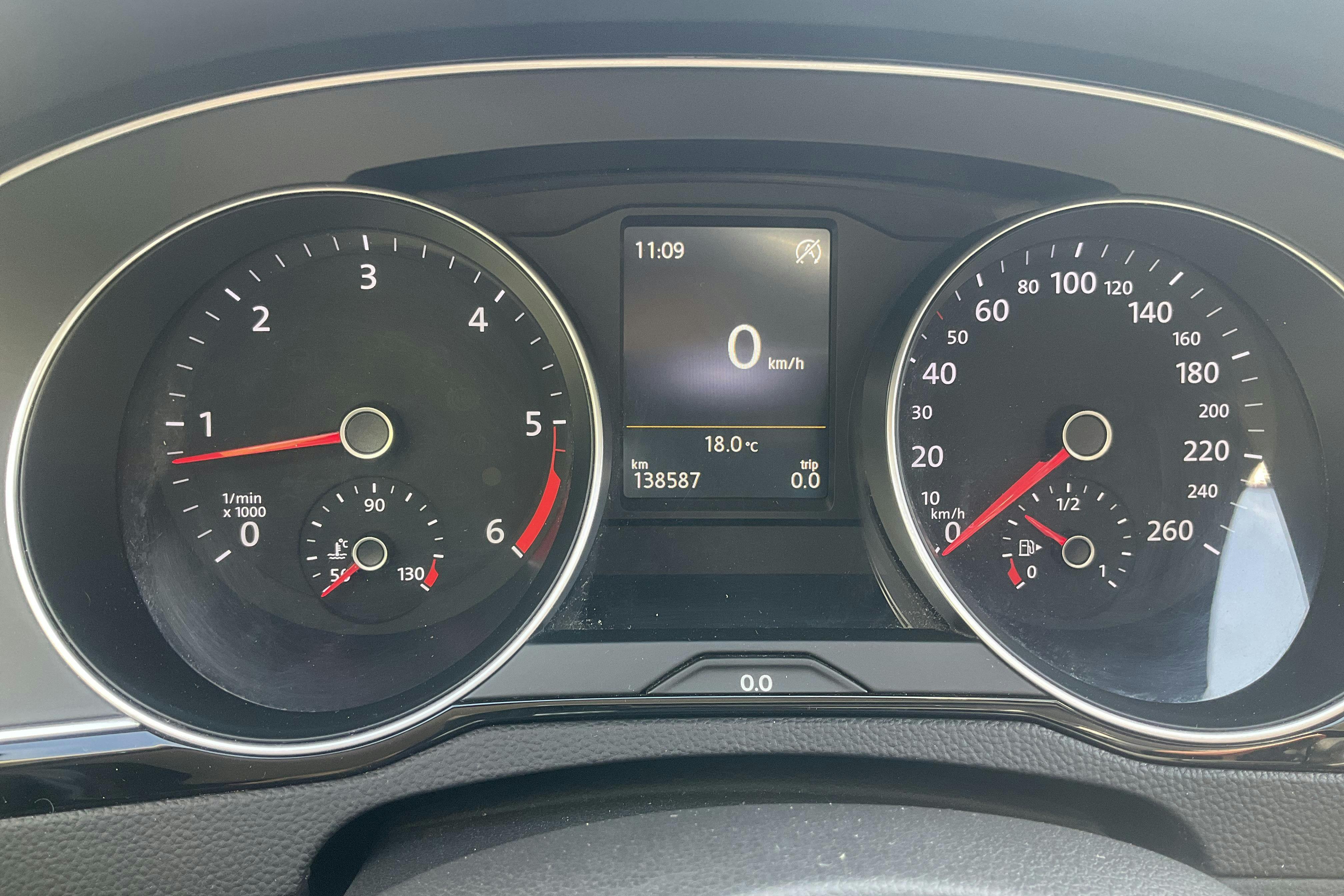 VW Passat Alltrack 2.0 TDI 4MOTION (190hk) - 13 859 mil - Automat - Dark Red - 2016