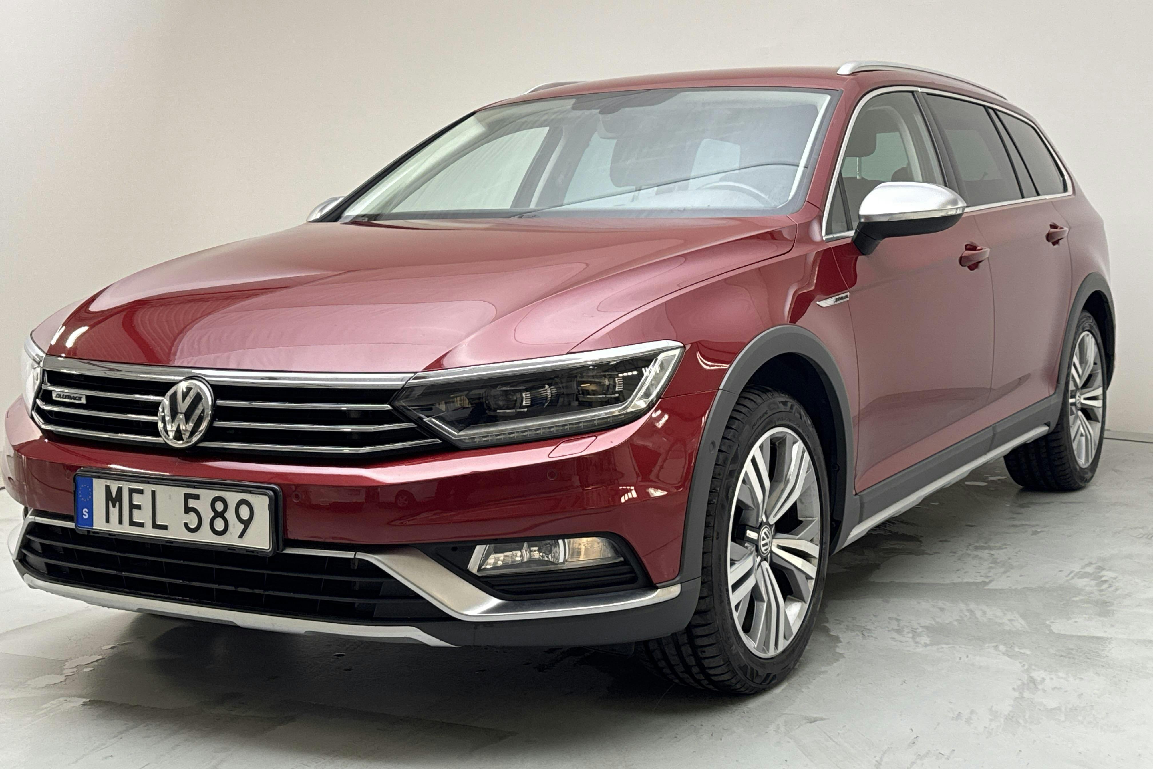 VW Passat Alltrack 2.0 TDI 4MOTION (190hk) - 138 590 km - Automaatne - Dark Red - 2016