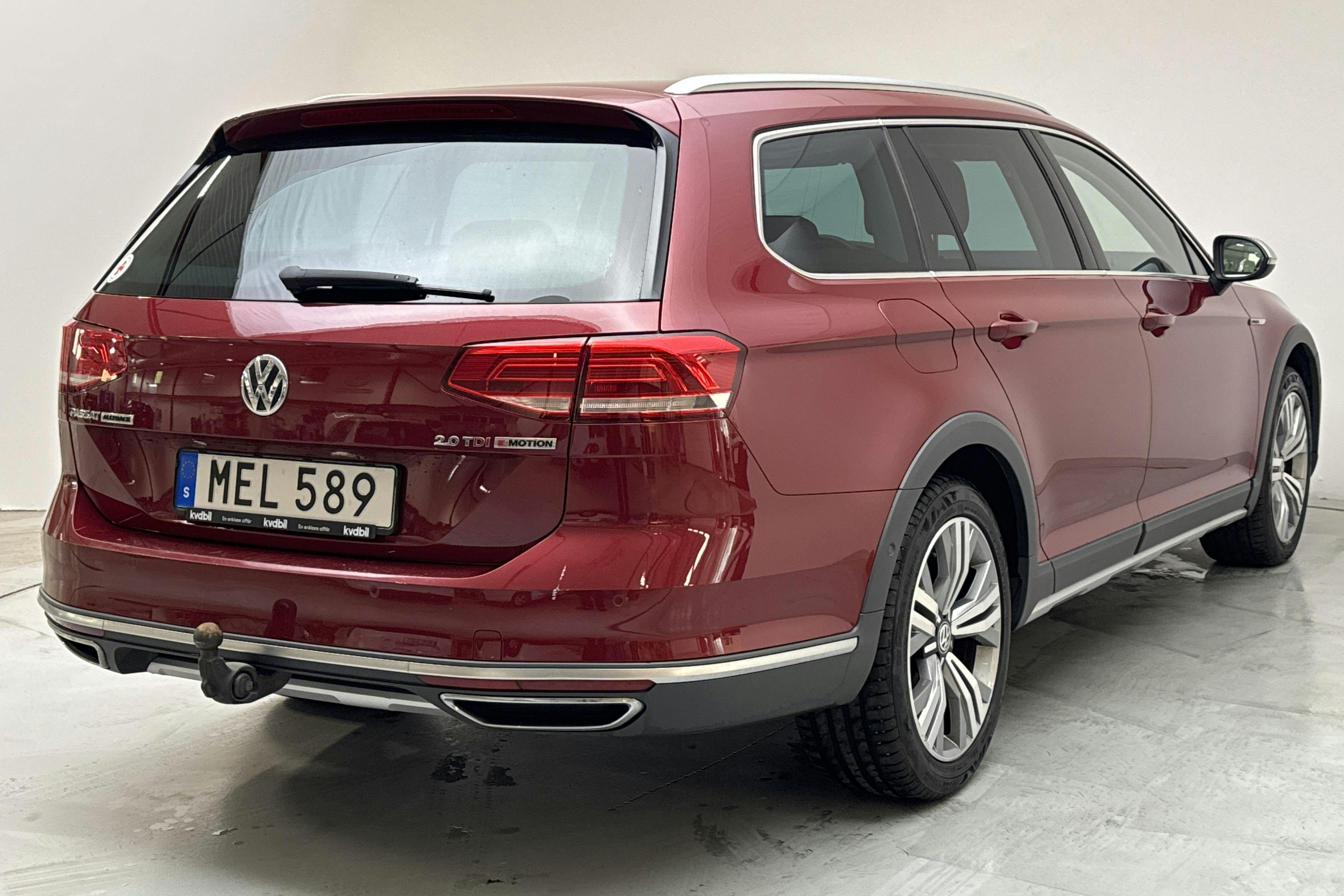 VW Passat Alltrack 2.0 TDI 4MOTION (190hk) - 13 859 mil - Automat - Dark Red - 2016