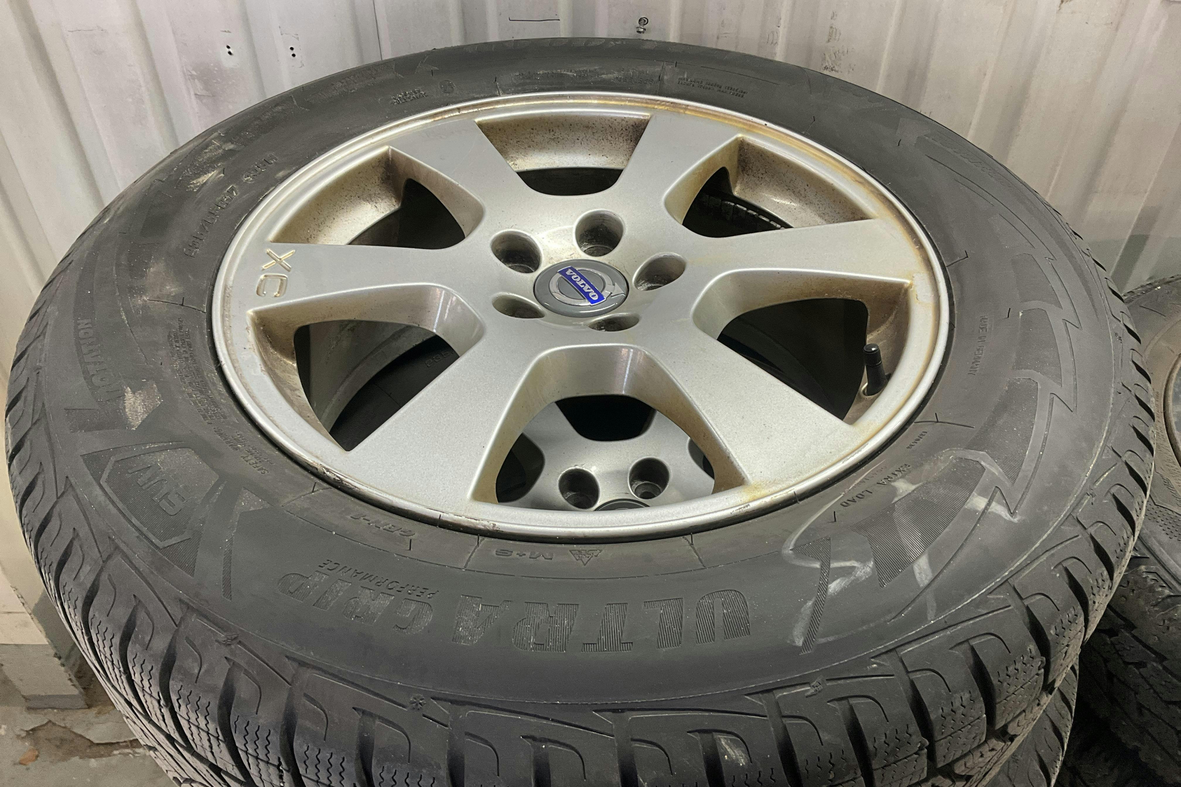 Volvo XC60 D4 AWD (181hk) - 16 273 mil - Automat - vit - 2015