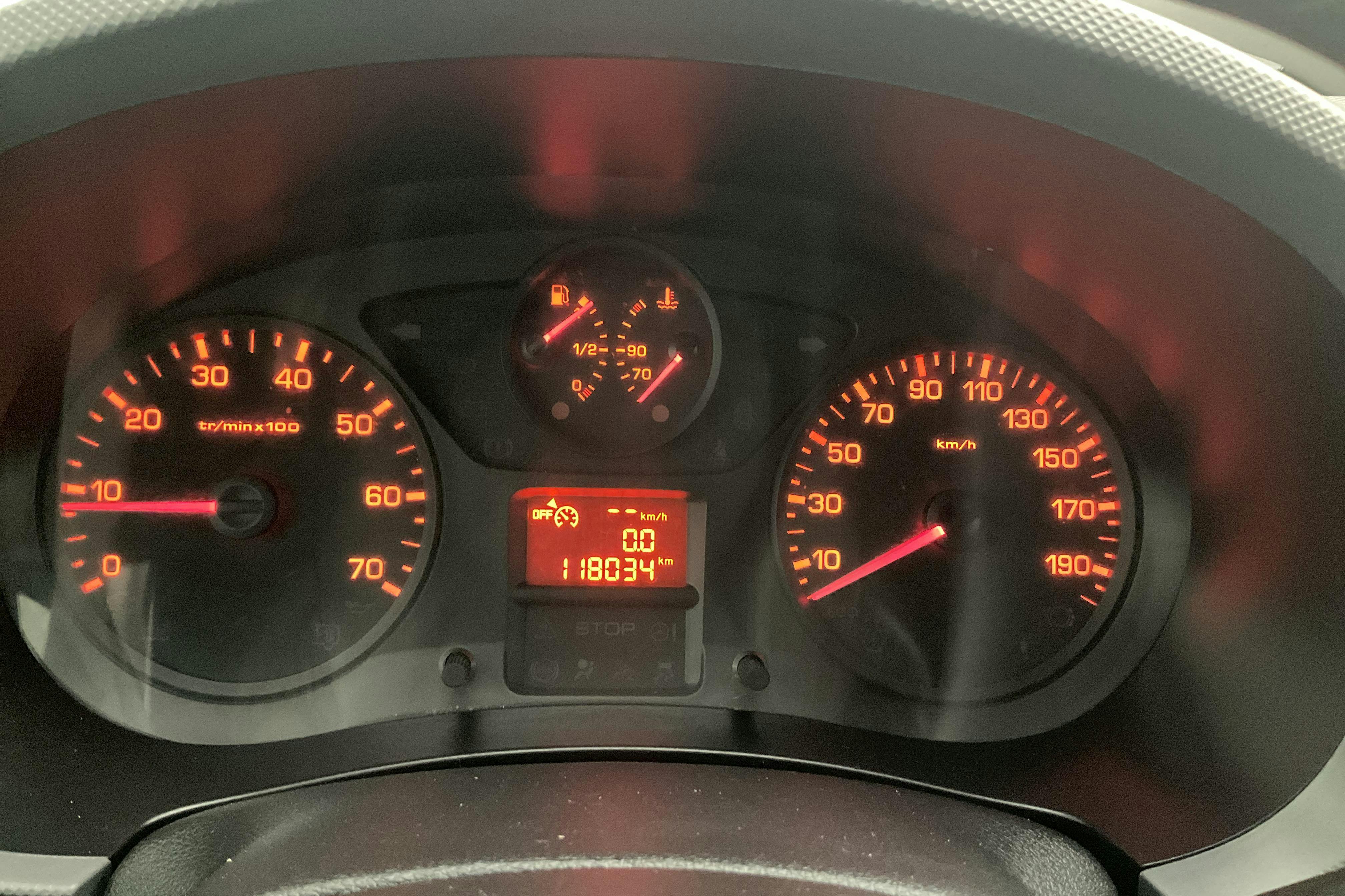 Peugeot Partner 1.6 BlueHDI Skåp (100hk) - 11 803 mil - Manuell - vit - 2017