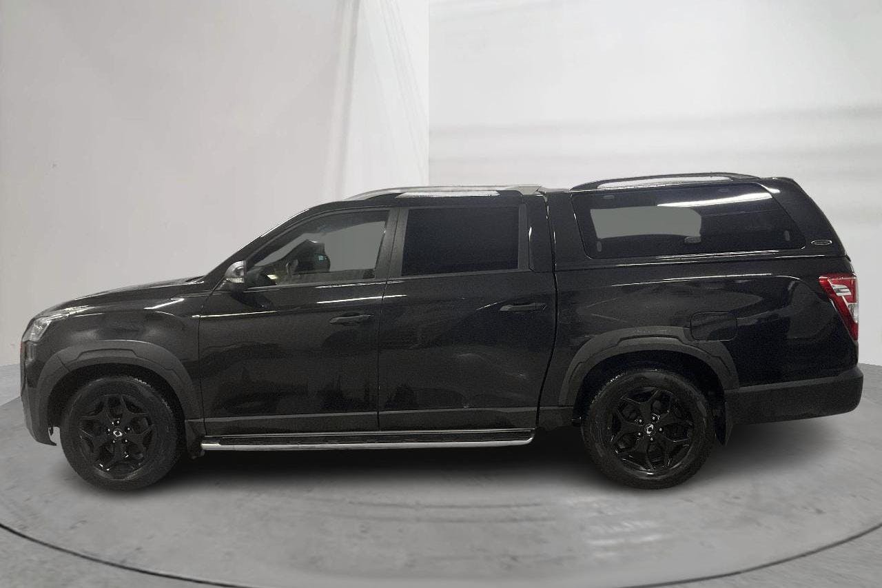 Presentationsfoto 2 av 20: KGM Musso Grand 2.2 e-XDi 4WD (202hk) - 4 800 mil - Automat - svart - 2024