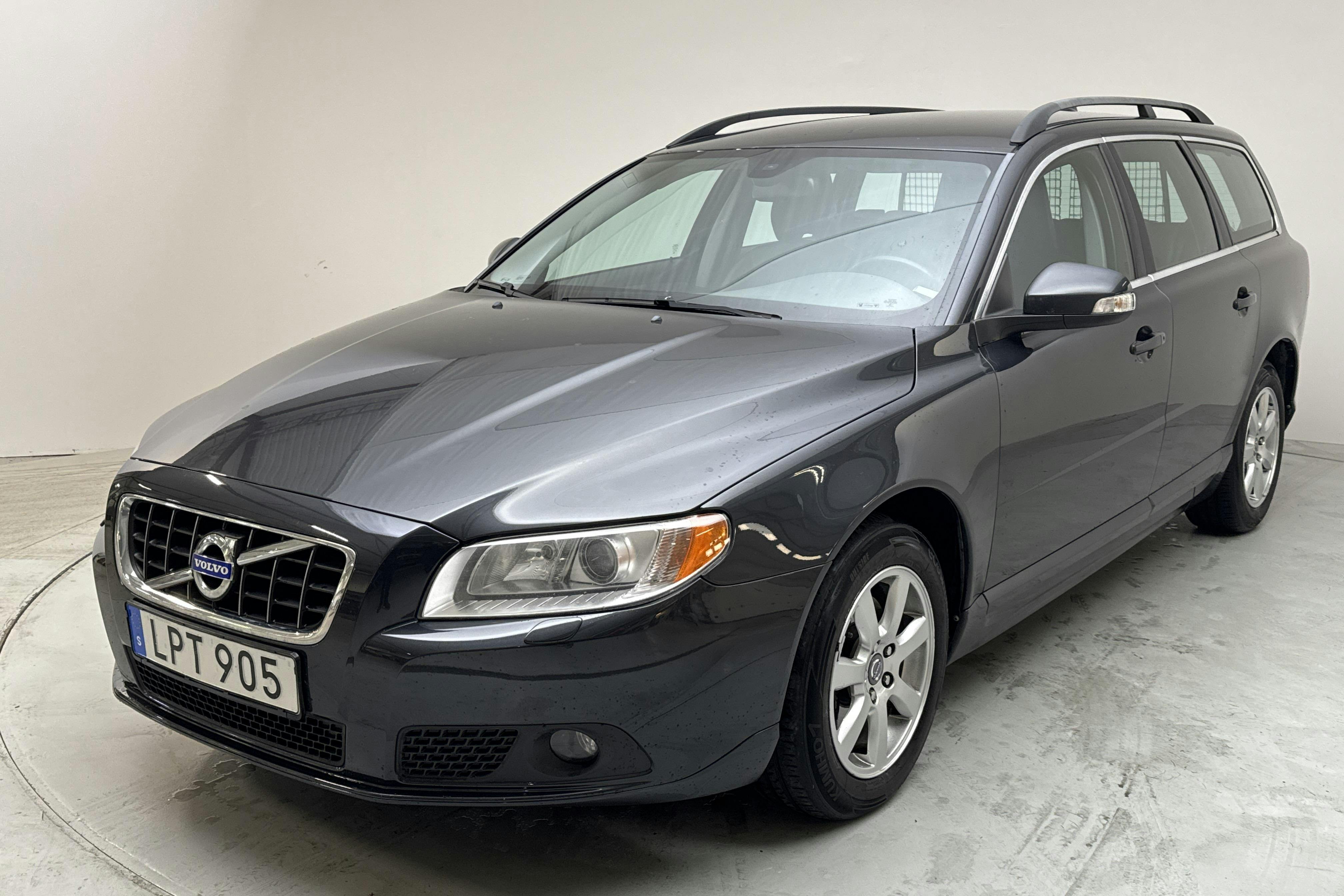 Volvo V70 II D3 (163hk) - 21 148 mil - Automat - grå - 2011