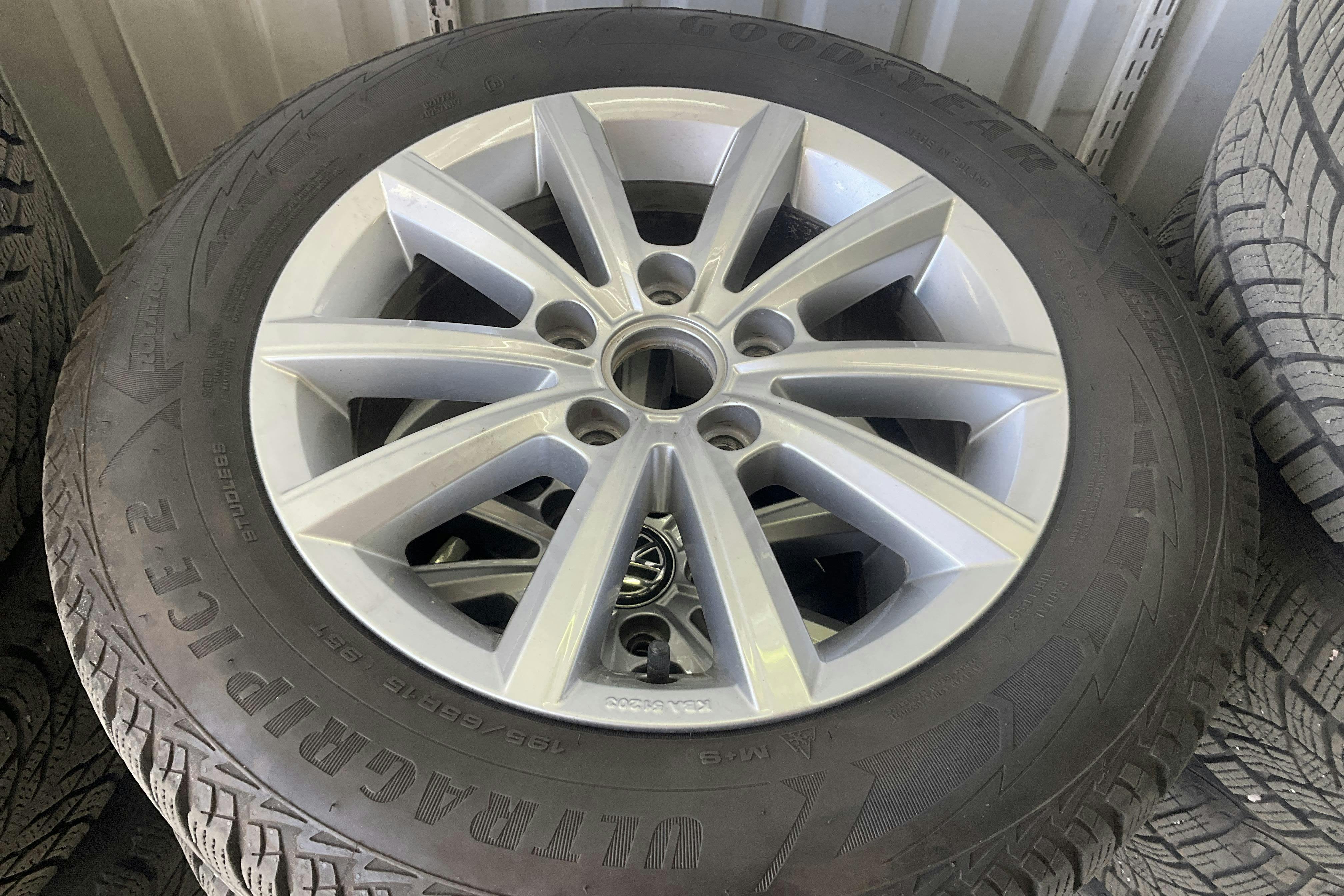 VW Golf VII 1.0 TSI Sportscombi (110hk) - 6 691 mil - Automat - vit - 2018