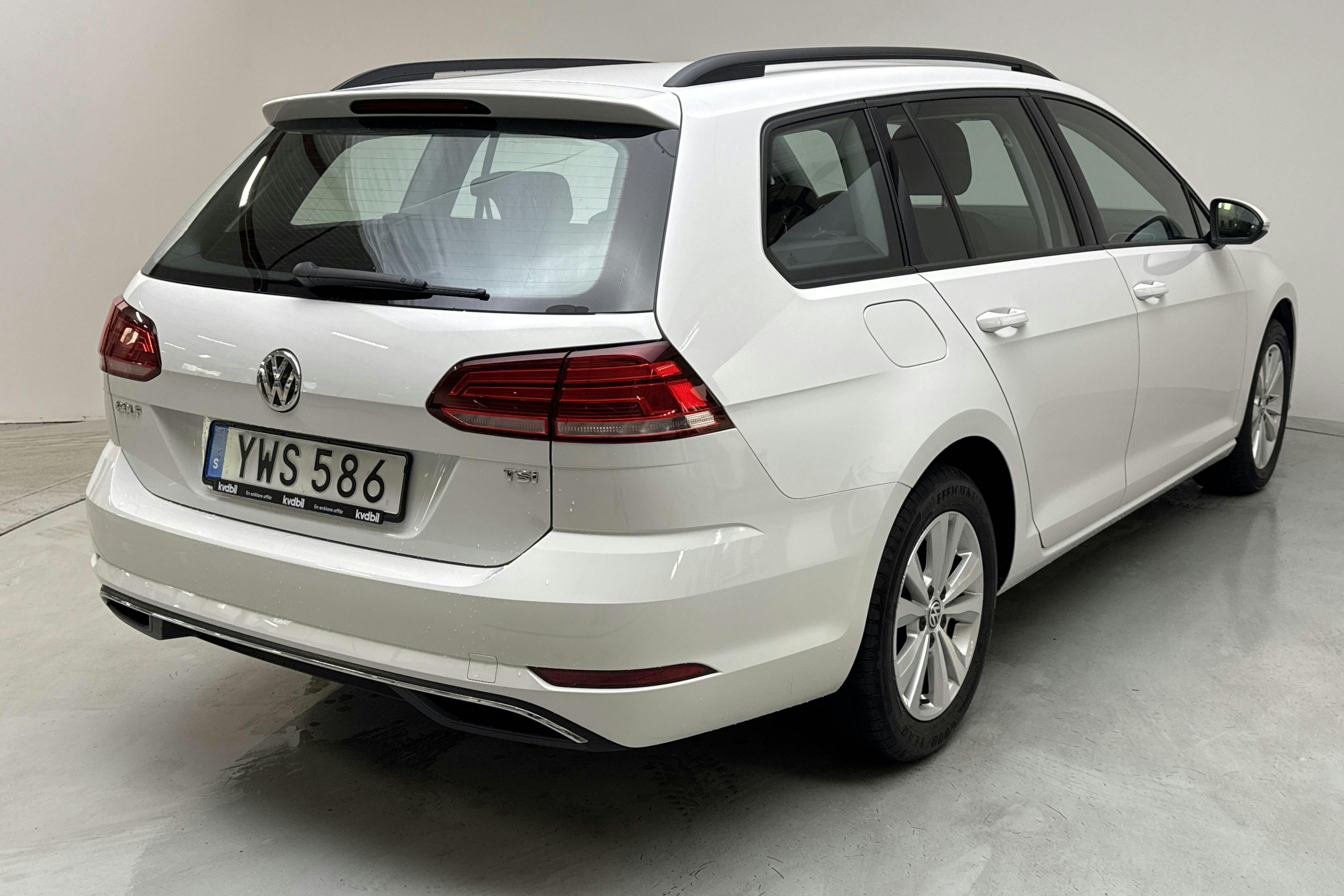 VW Golf VII 1.0 TSI Sportscombi (110hk) - 6 691 mil - Automat - vit - 2018