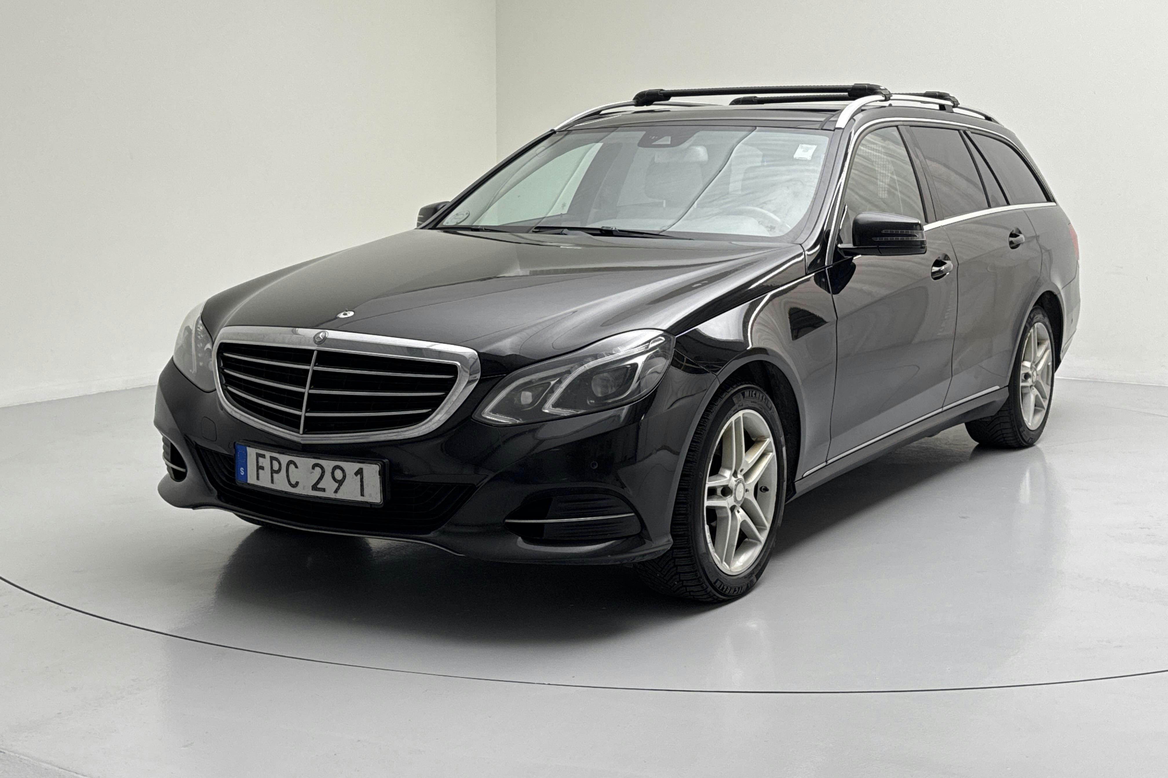 Mercedes E 250 BlueTEC Kombi 4MATIC S212 (204hk) - 305 750 km - Automatyczna - czarny - 2015