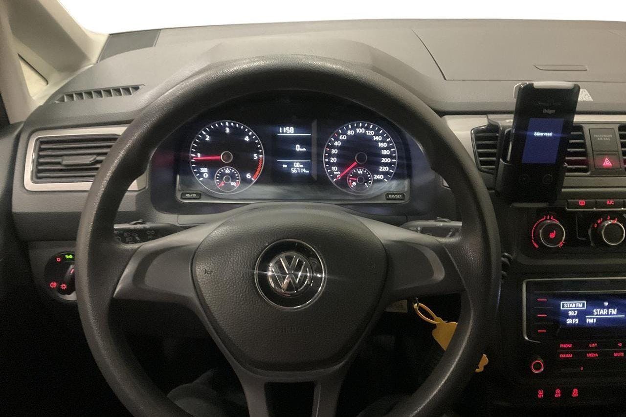 VW Caddy 2.0 TDI Skåp (102hk) - 5 673 mil - Manuell - vit - 2020