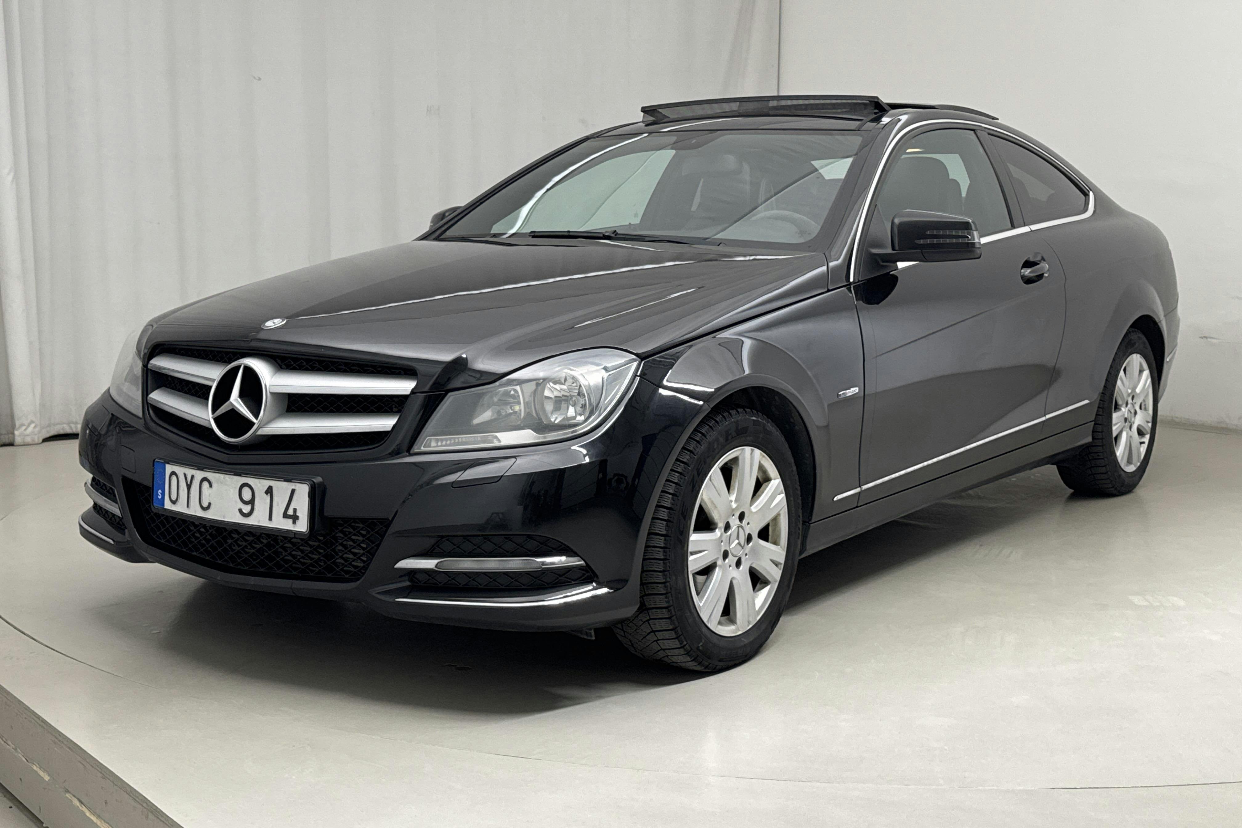 Mercedes C 220 CDI C204 (170hk) - 259 240 km - Manual - black - 2011