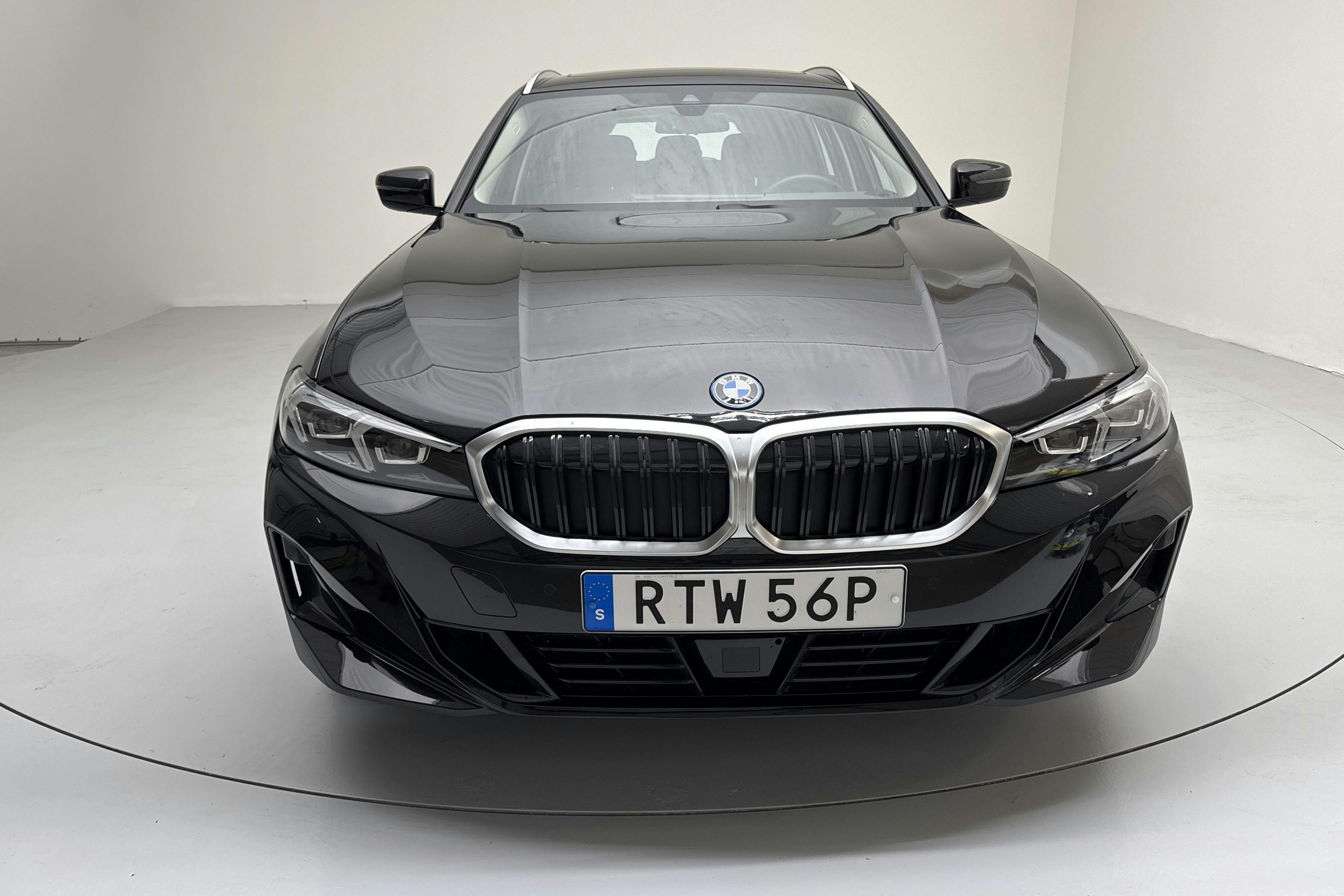 BMW 330e xDrive Touring LCI, G21 (292hk) - 1 738 mil - Automat - svart - 2023
