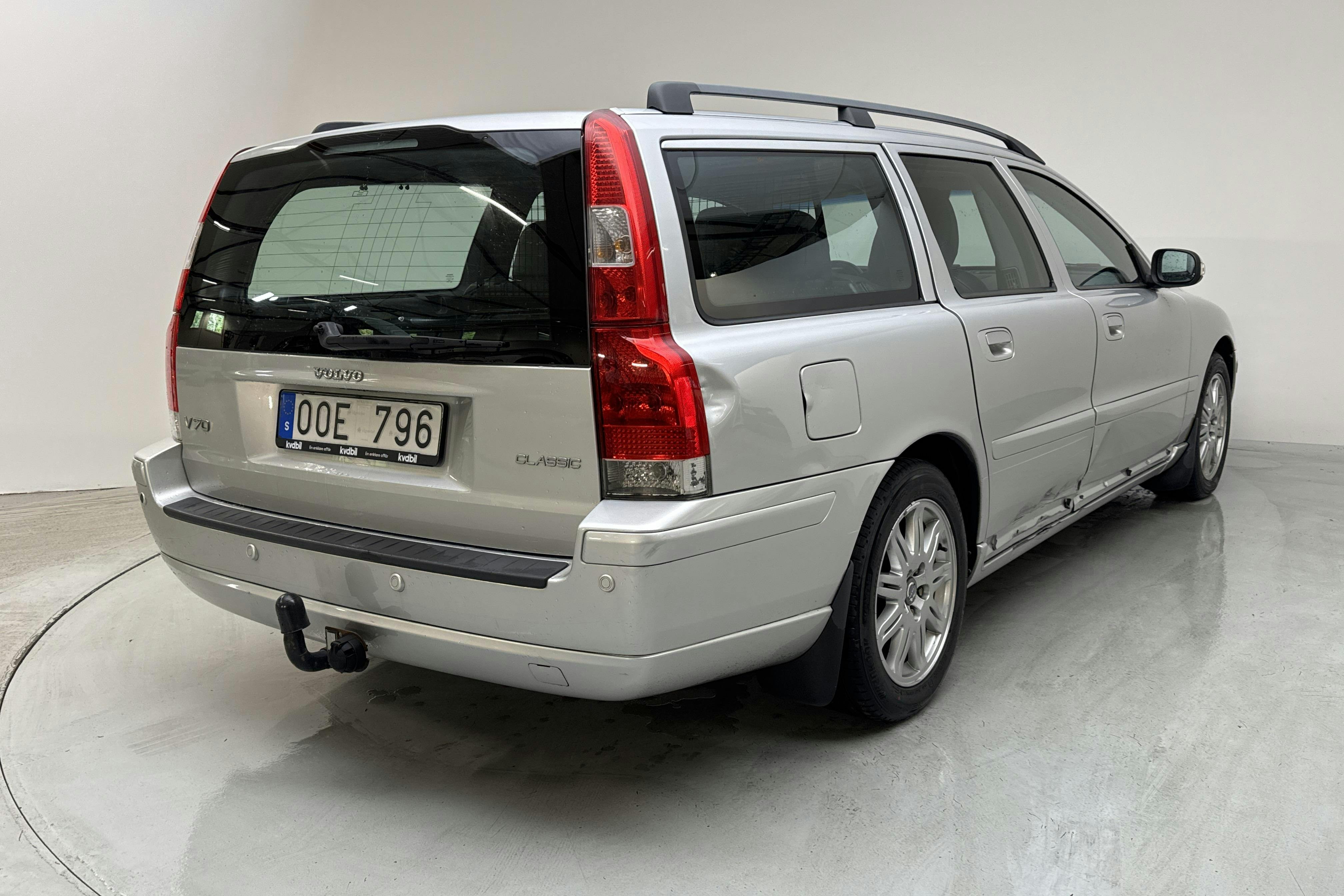 Volvo V70 2.4D (163hk) - 24 901 mil - Manuell - Light Grey - 2008