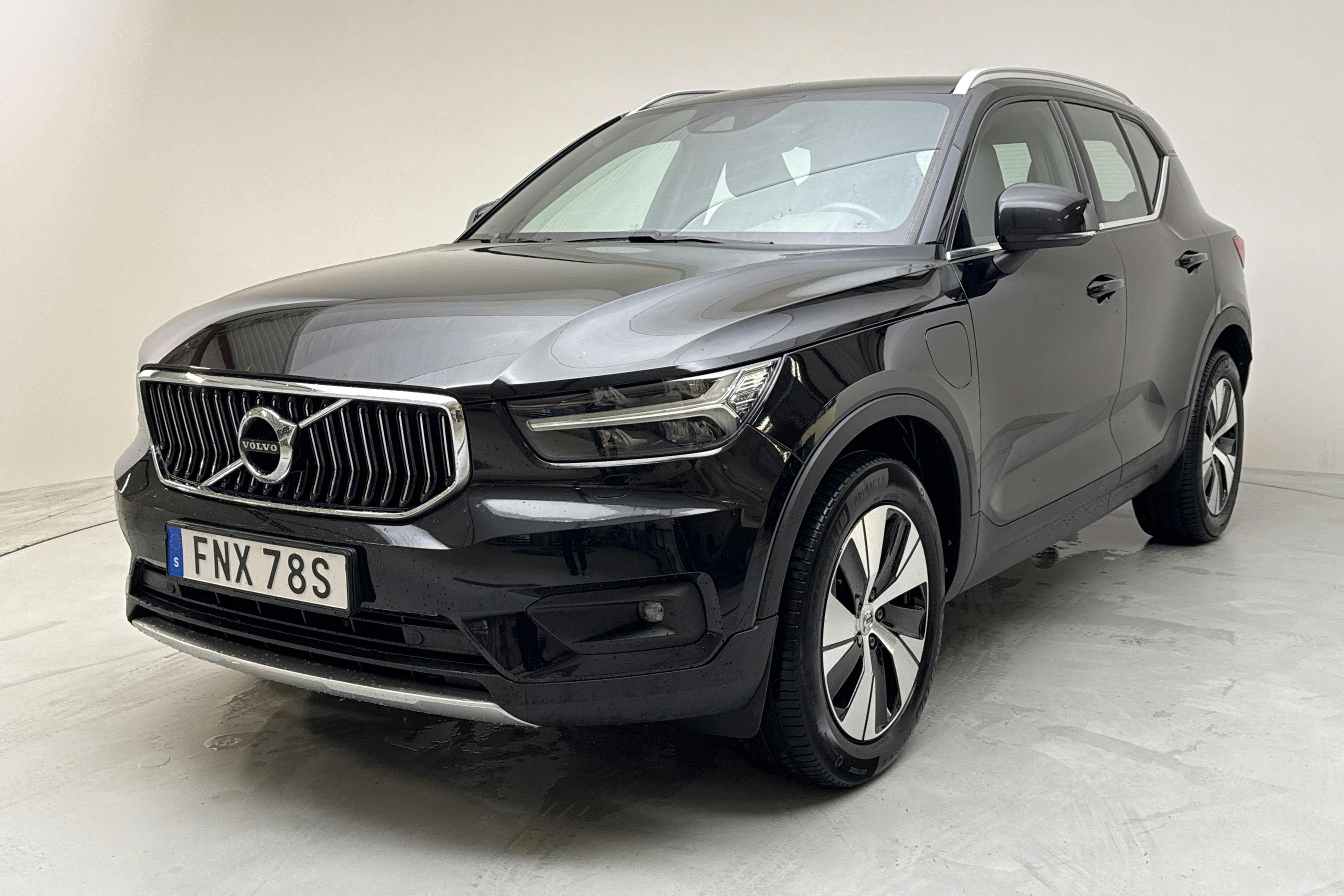 Volvo XC40 T4 2WD Twin Engine (211hk) - 13 214 mil - Automat - svart - 2021