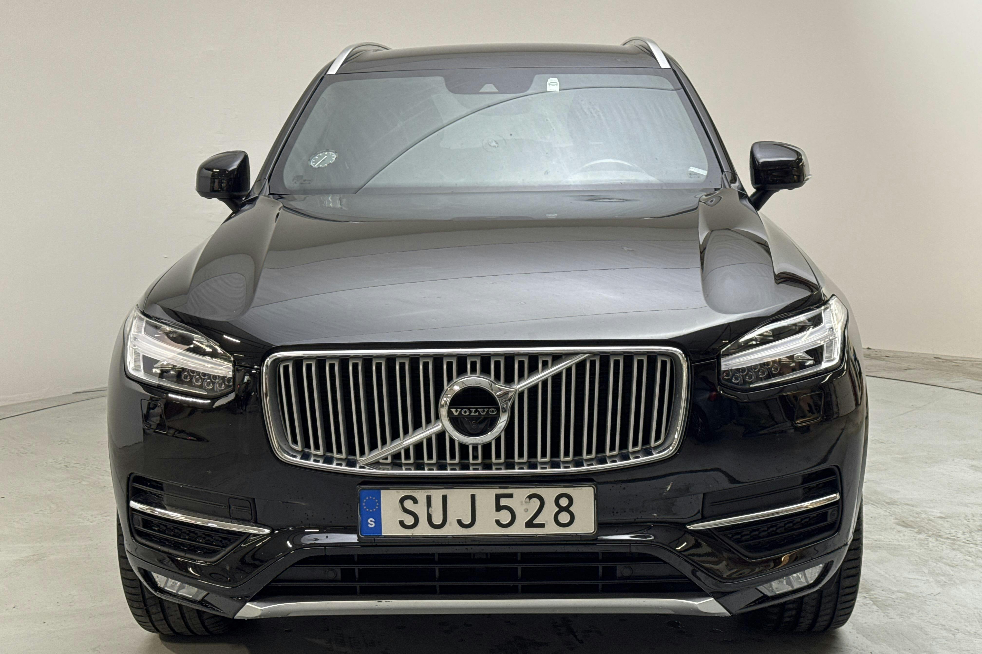 Volvo XC90 D5 AWD (235hk) - 6 331 mil - Automat - svart - 2017