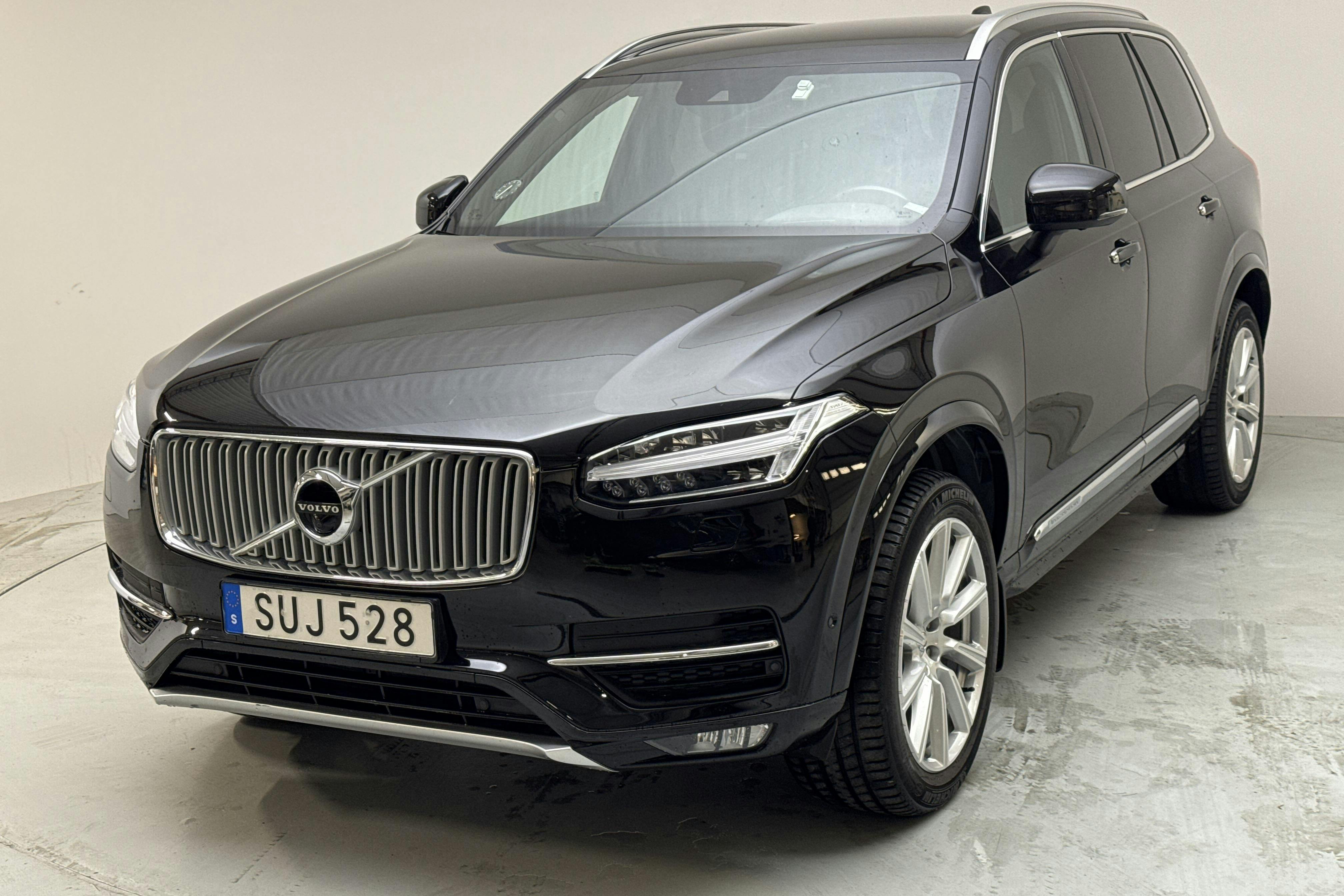 Volvo XC90 D5 AWD (235hk) - 63 310 km - Automaattinen - musta - 2017