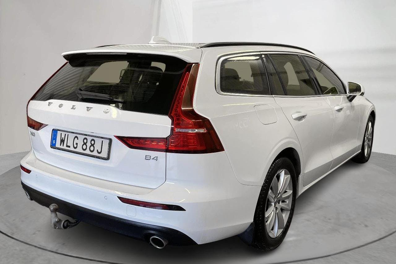 Volvo V60 B4 Mildhybrid, Diesel (197hk) - 93 250 km - Automatic - white - 2022