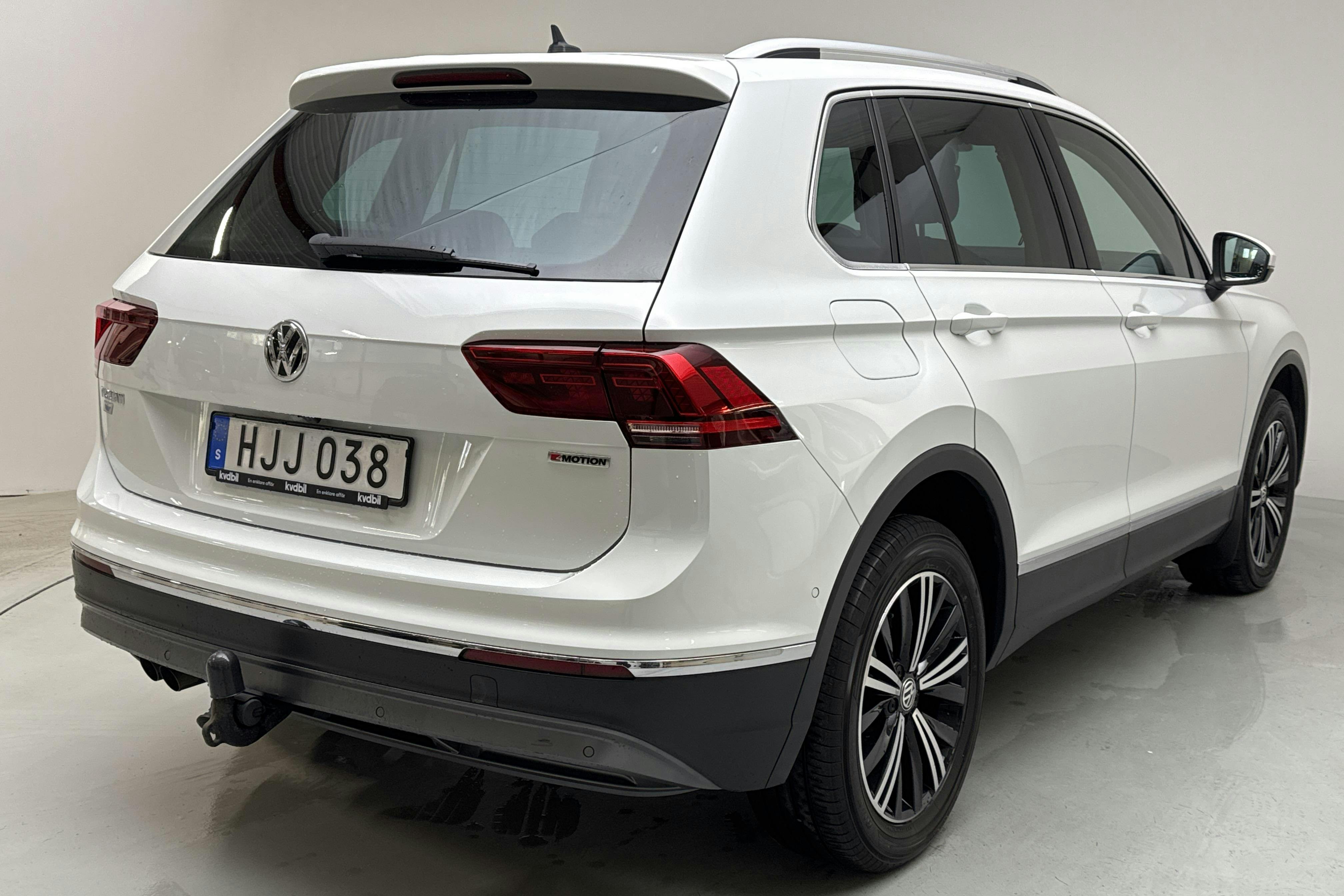VW Tiguan 2.0 TDI 4MOTION (190hk) - 12 439 mil - Automat - vit - 2018